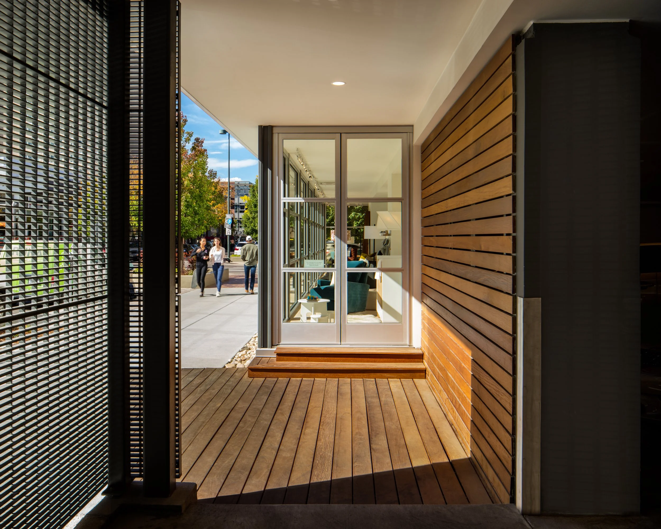 ROOM & BOARD — Roth Sheppard Architects