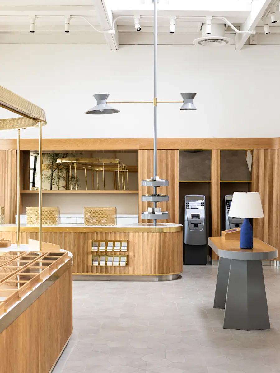 Serra — Commune Design
