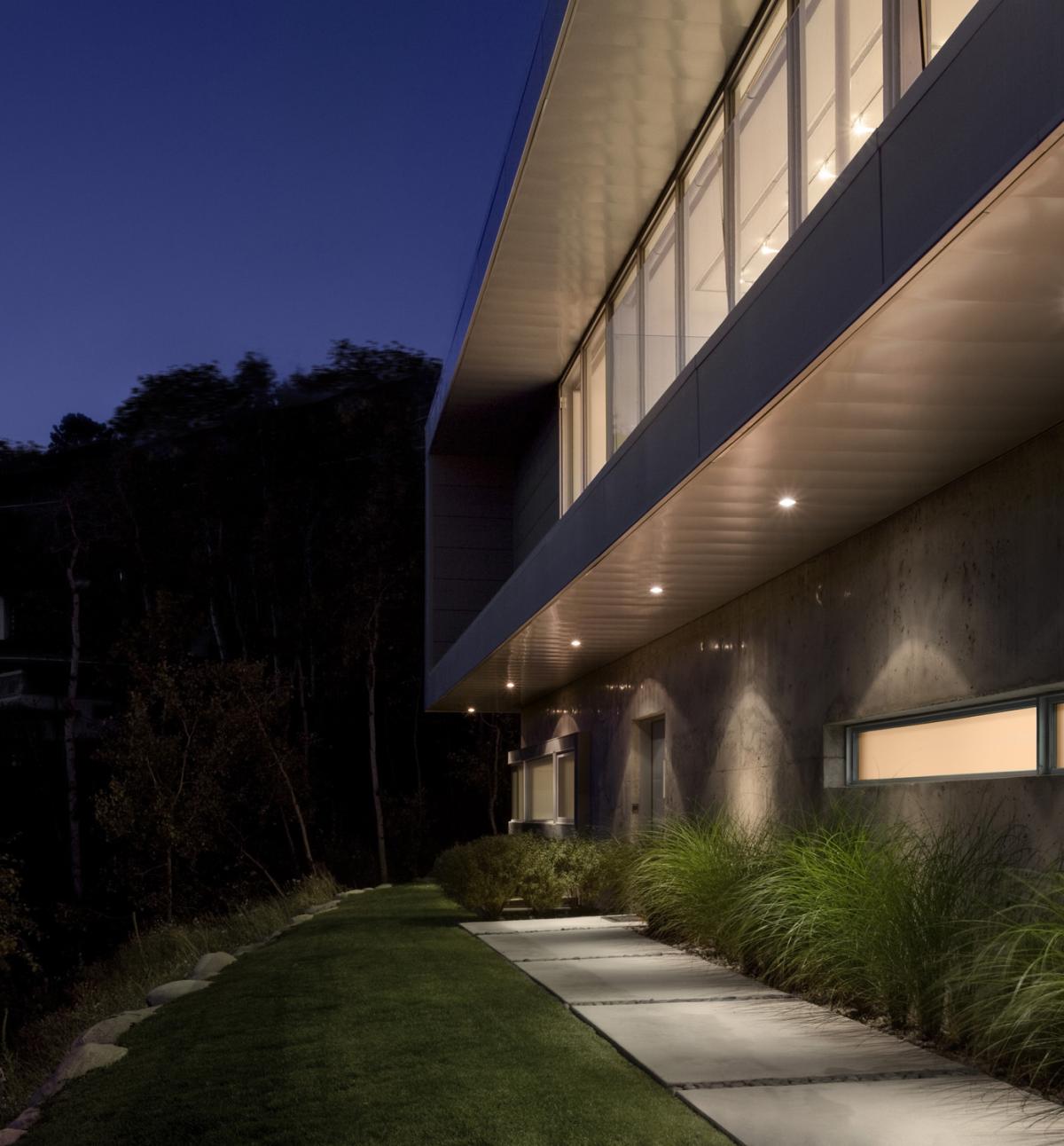Scholl 2 — Studio B 