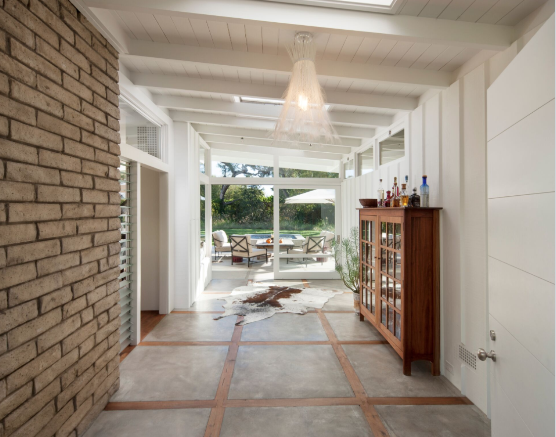 GLEN OAKS — Becker Studios