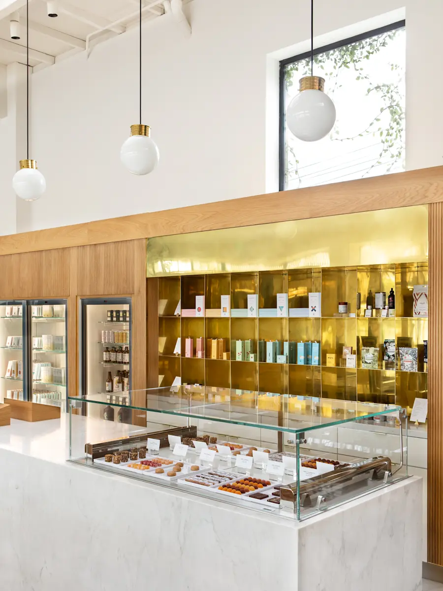 Serra — Commune Design