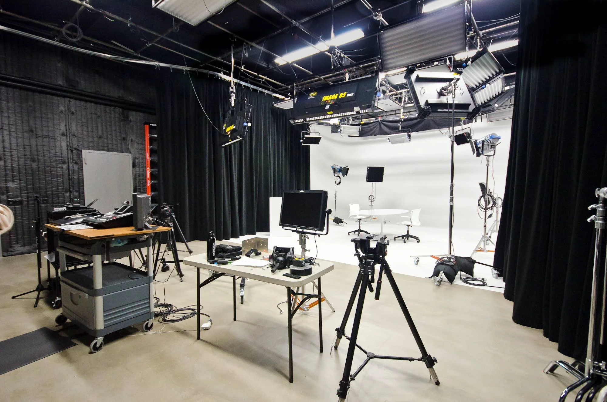LINKEDIN SUNNYVALE PRODUCTION CENTER — Tim Gorter Architects