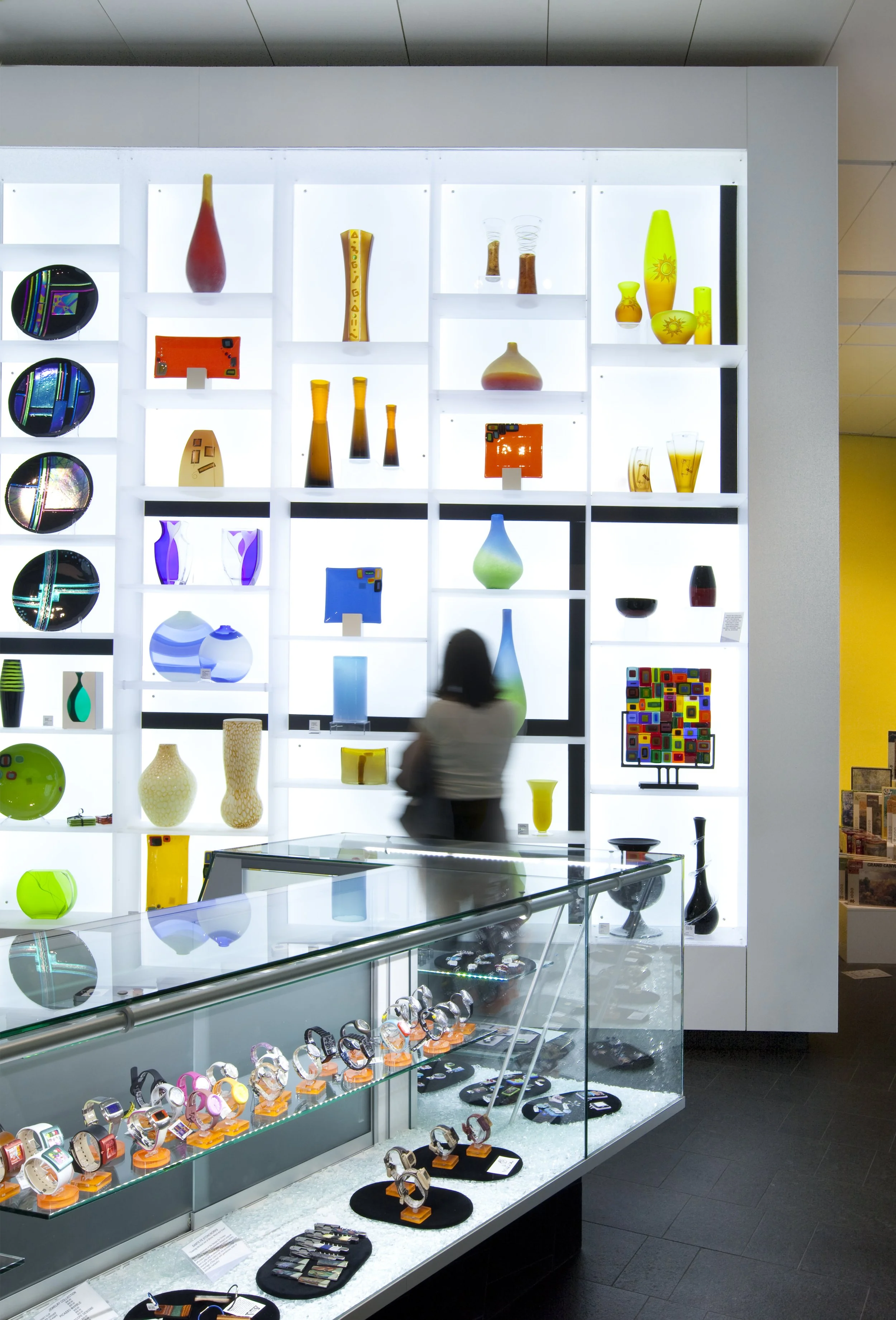 DAM MUSEUM SHOP — Roth Sheppard Architects