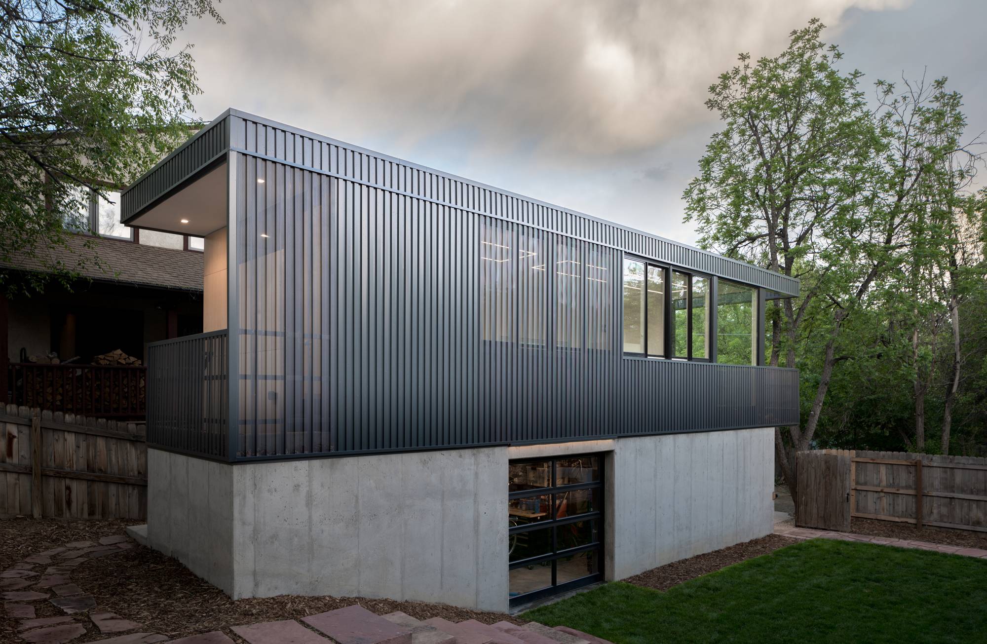 Space Pod — Studio B 