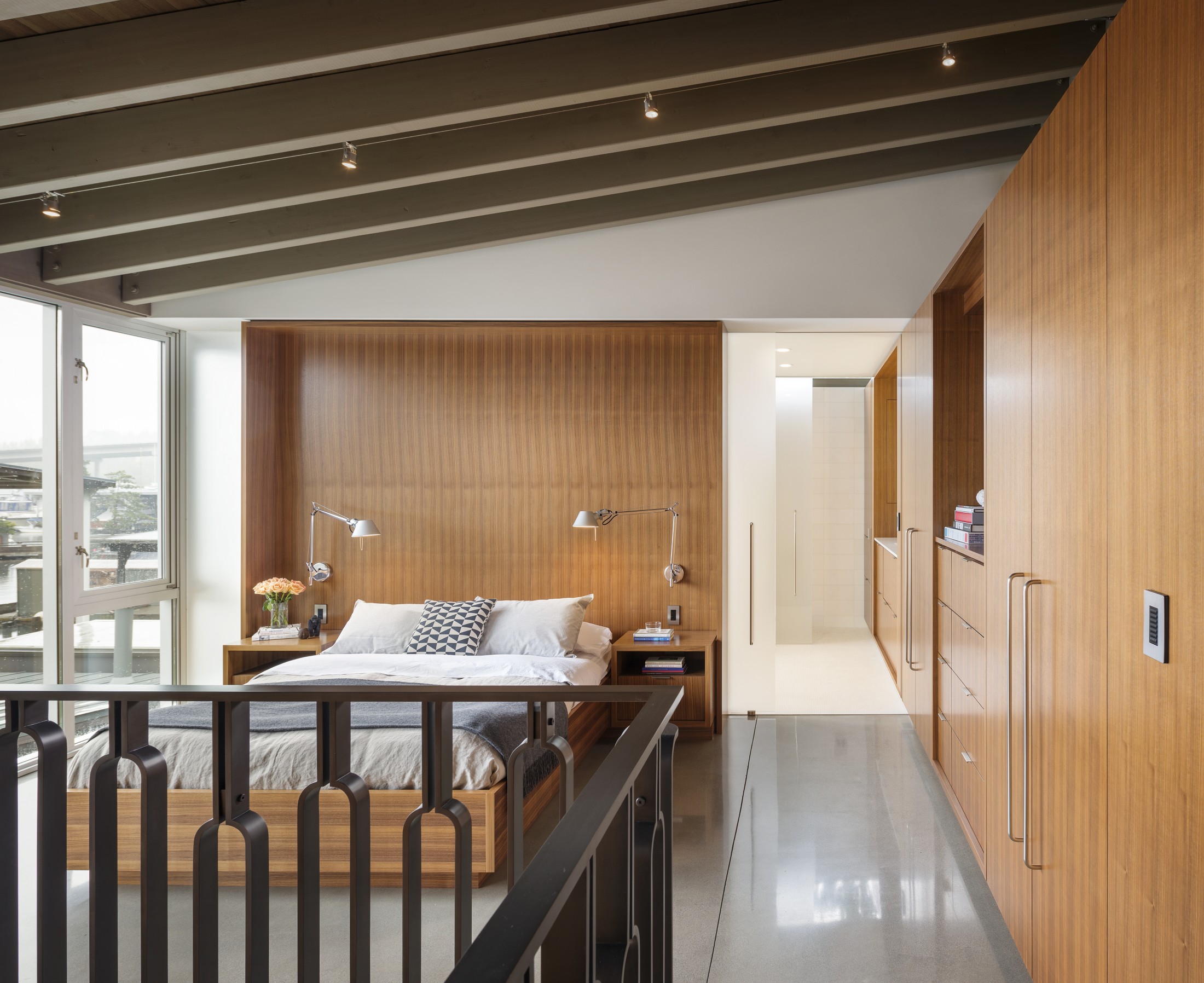 Heliotrope — Portage Bay — Heliotrope Architects