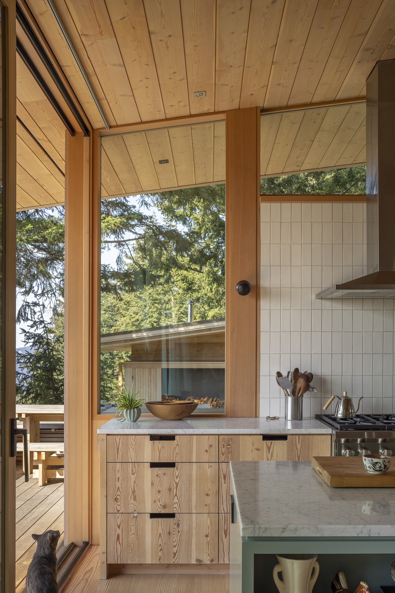 Heliotrope — Hillside Residence — Heliotrope Architects