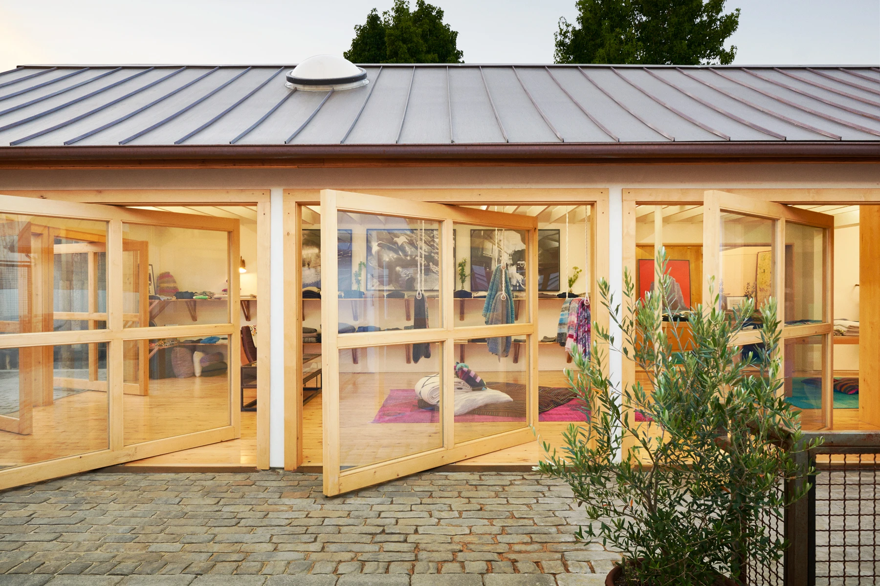 The Elder Statesman — Commune Design