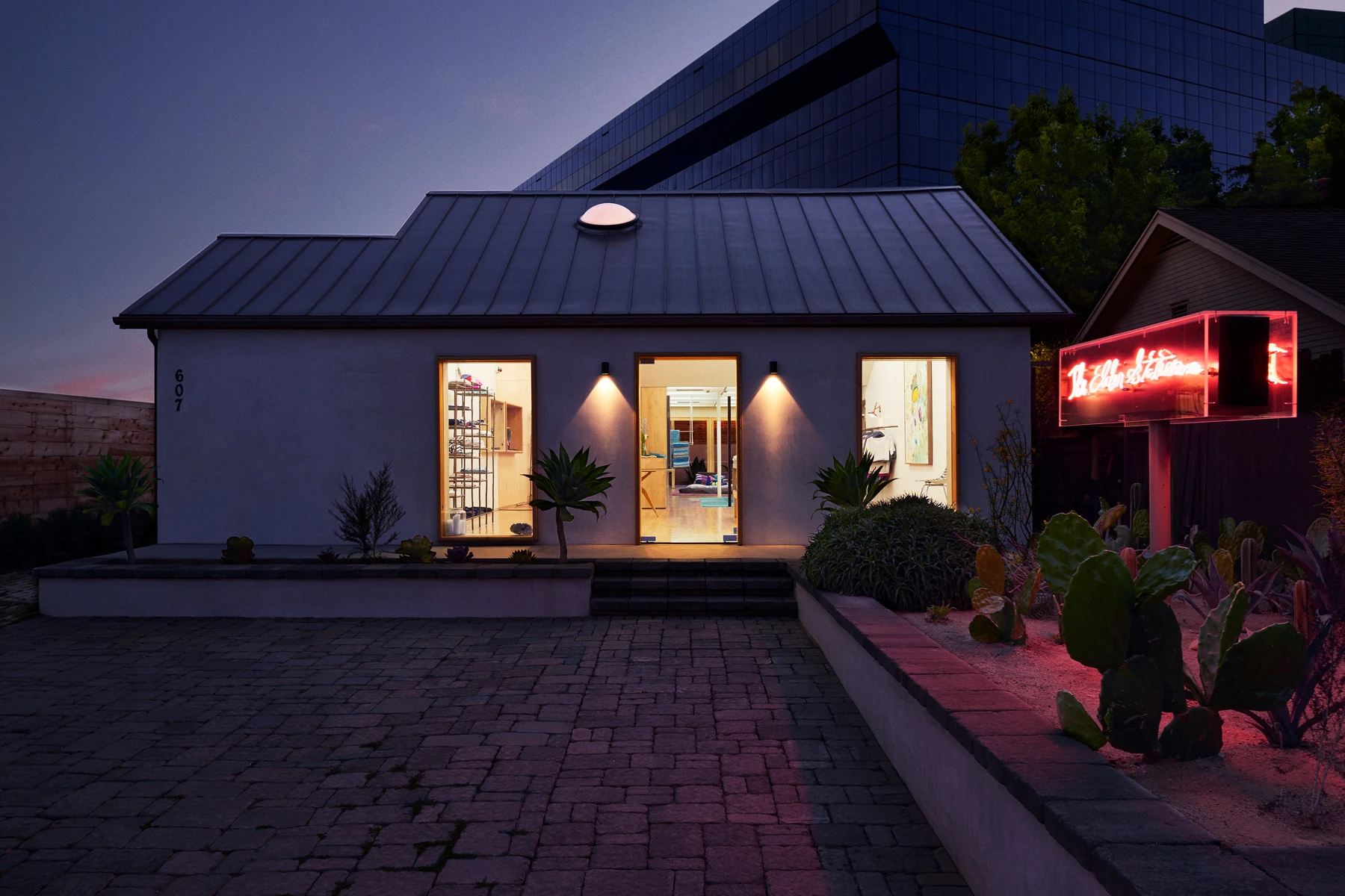 The Elder Statesman — Commune Design