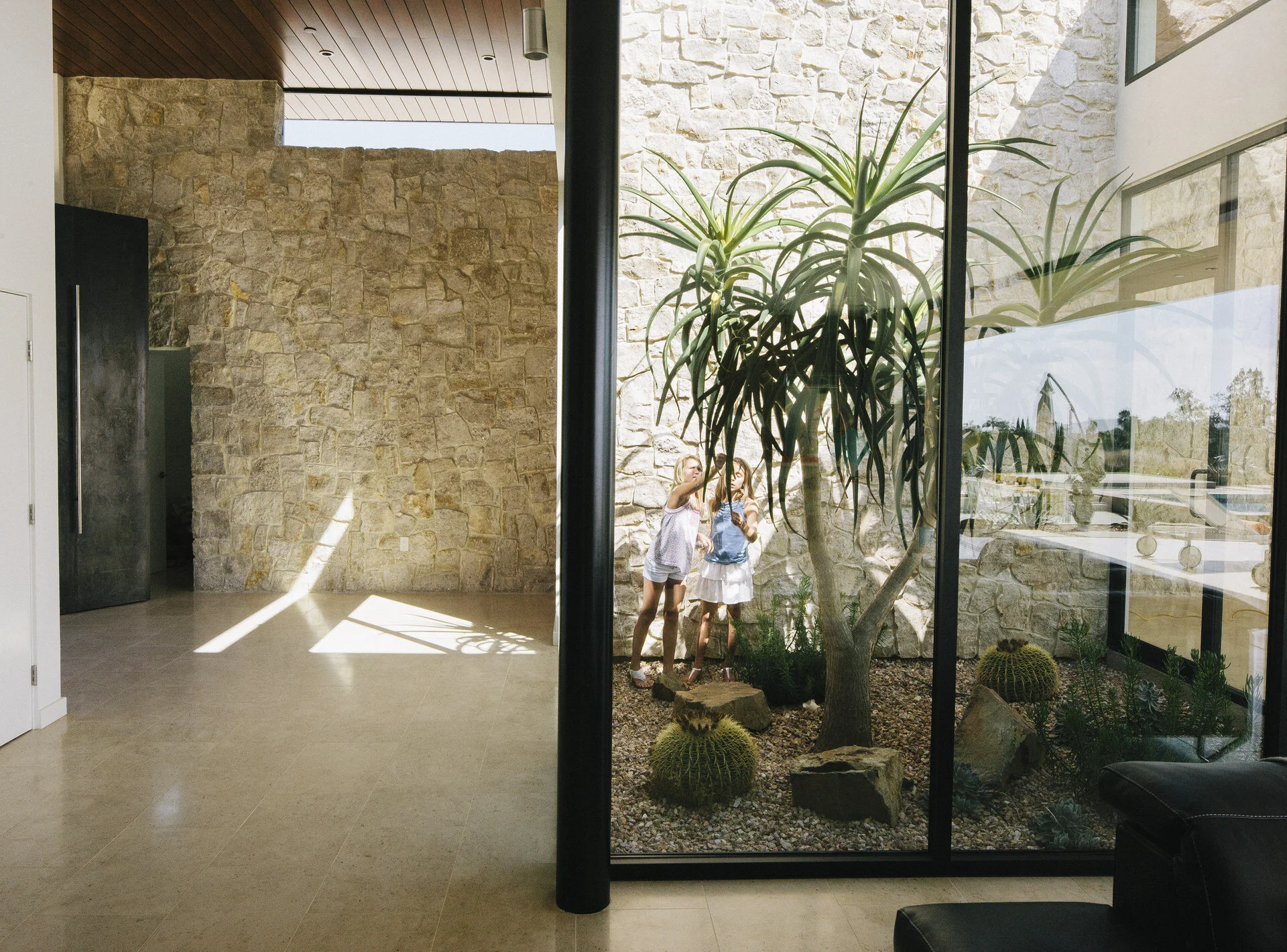 Lahaye — Nakhshab Development Design