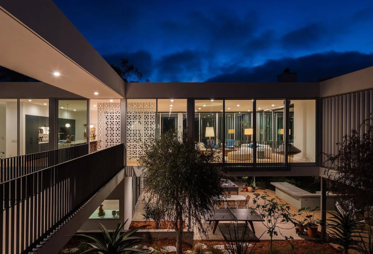 Athina — Nakhshab Development Design