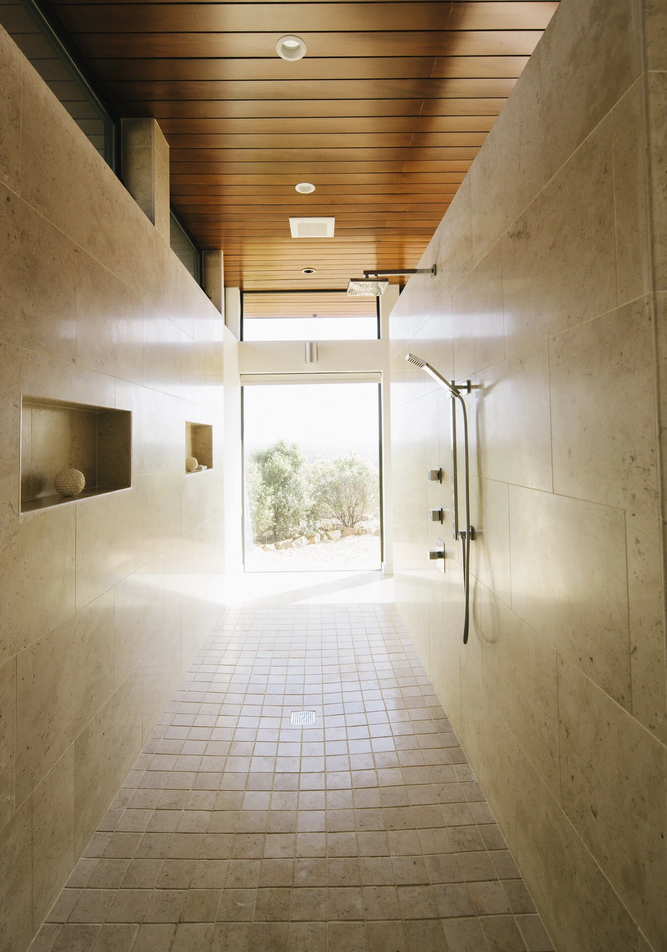 Lahaye — Nakhshab Development Design