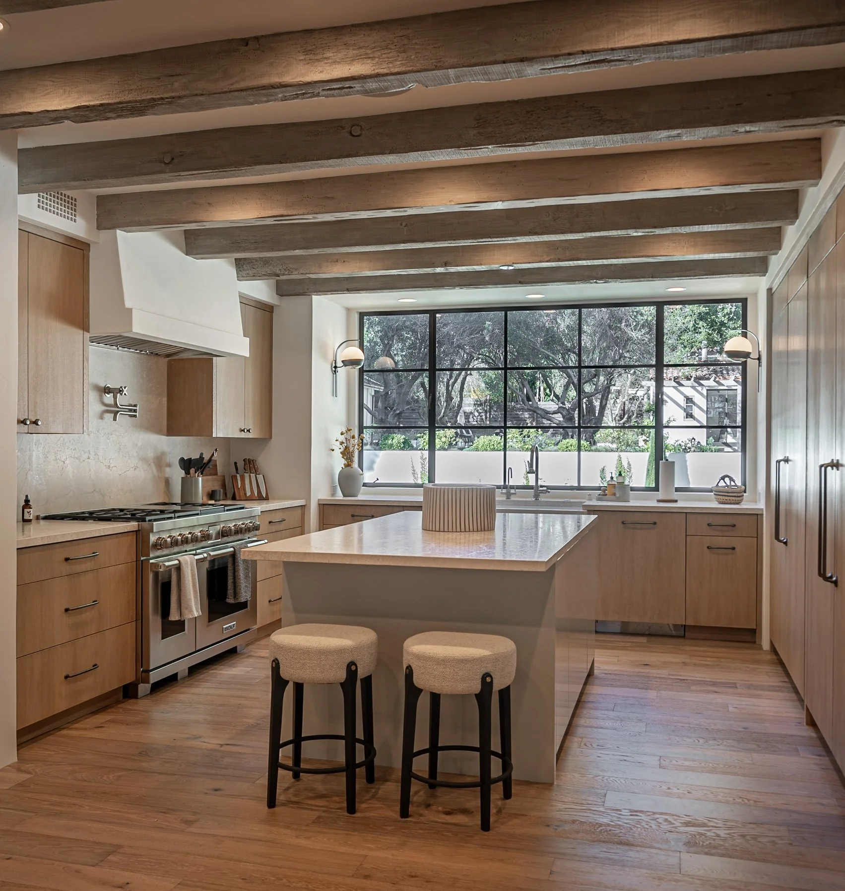 E. VALLEY HACIENDA — Becker Studios