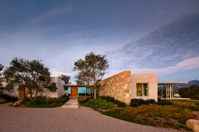 TORO CANYON PARK — Becker Studios