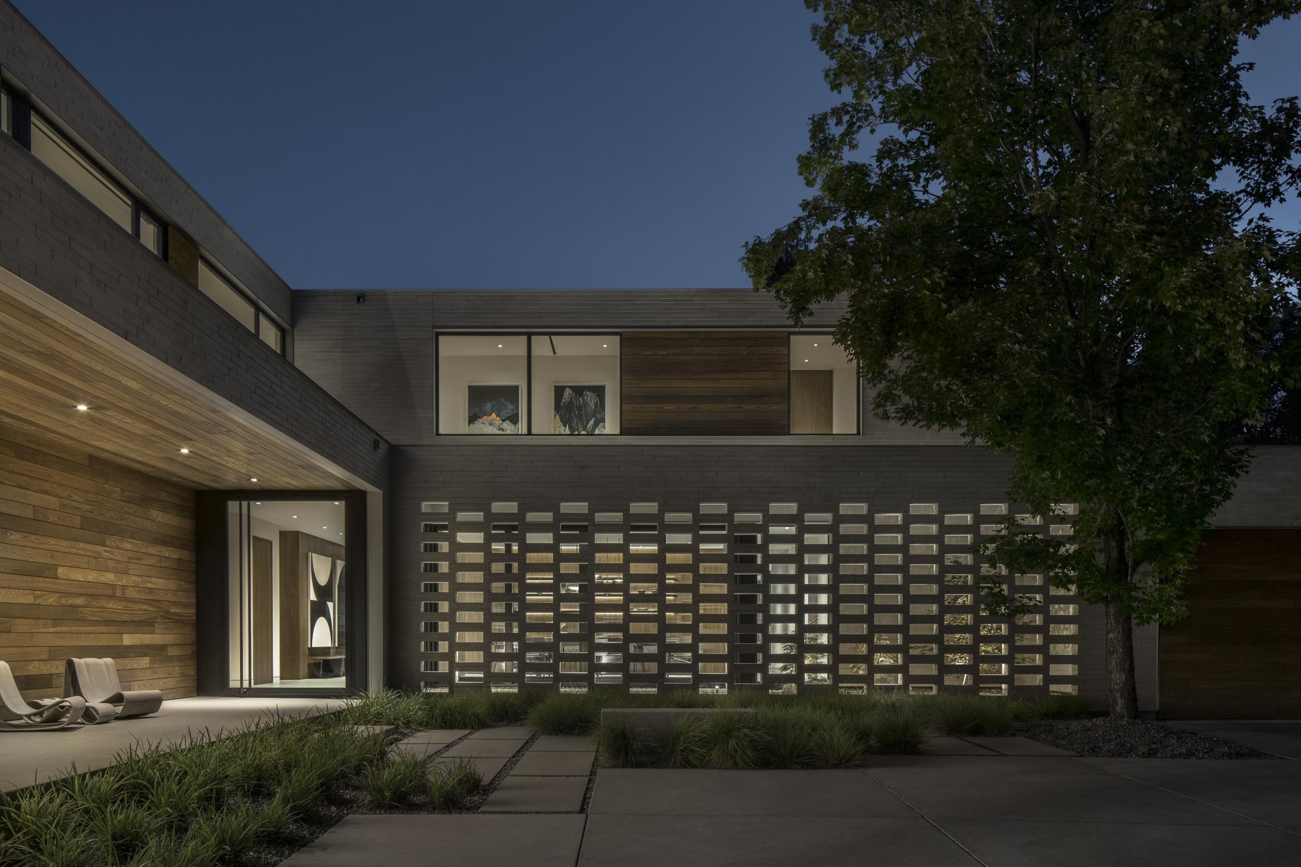 Parkside Vill — Studio B 