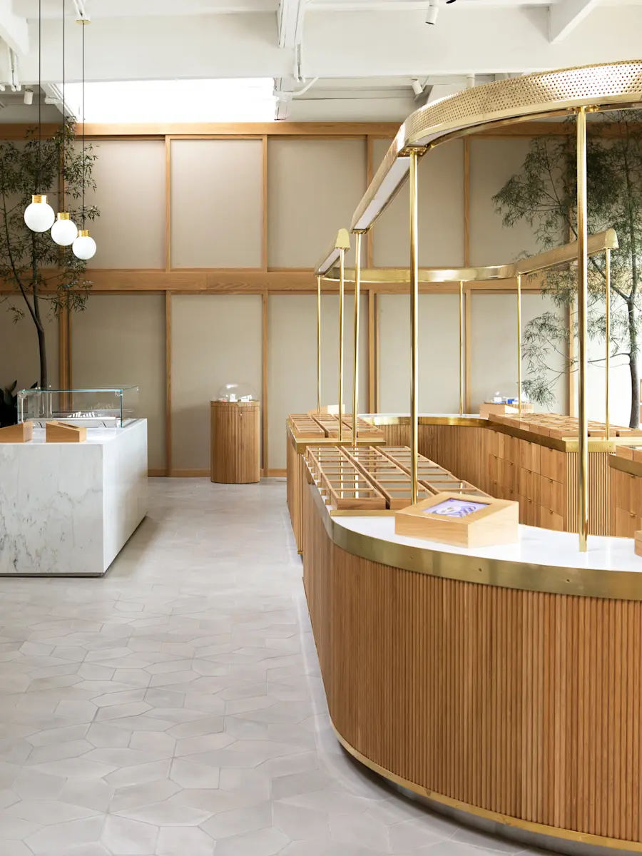 Serra — Commune Design