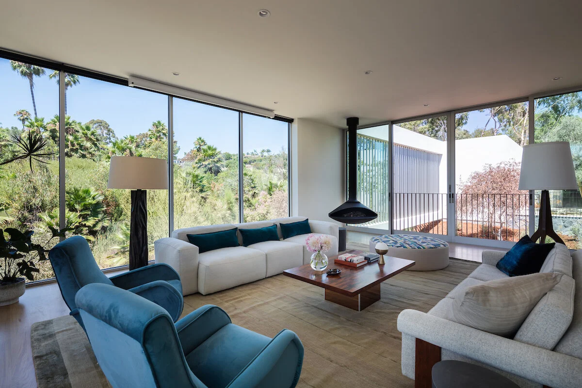 Athina — Nakhshab Development Design