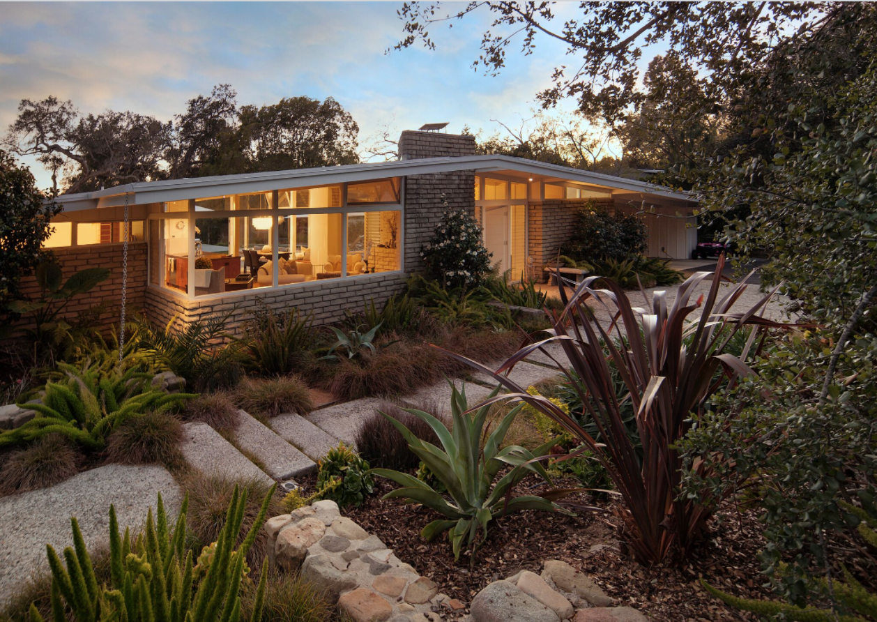GLEN OAKS — Becker Studios