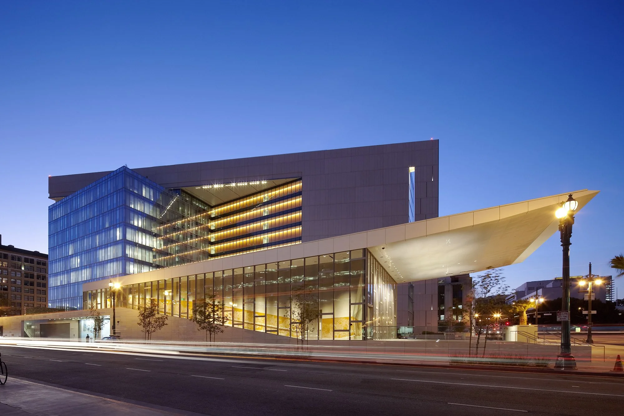 LOS ANGELES POLICE DEPARTMENT ADMINISTRATION BUILDING — Roth Sheppard Architects