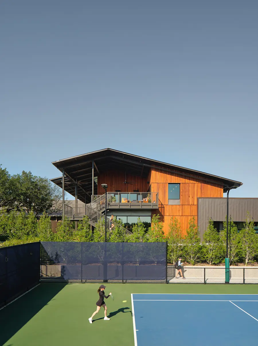 Banner House — Commune Design