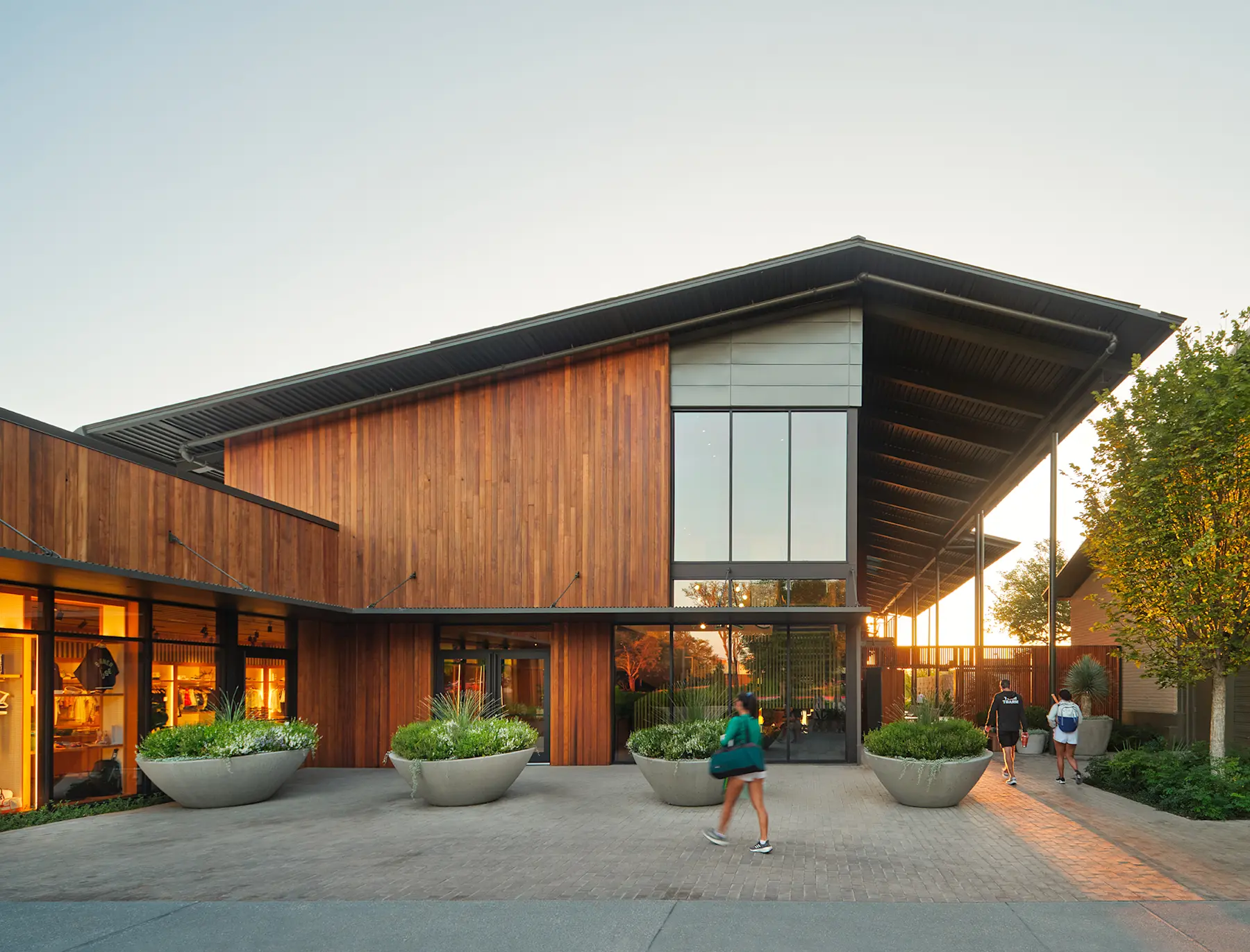 Banner House — Commune Design