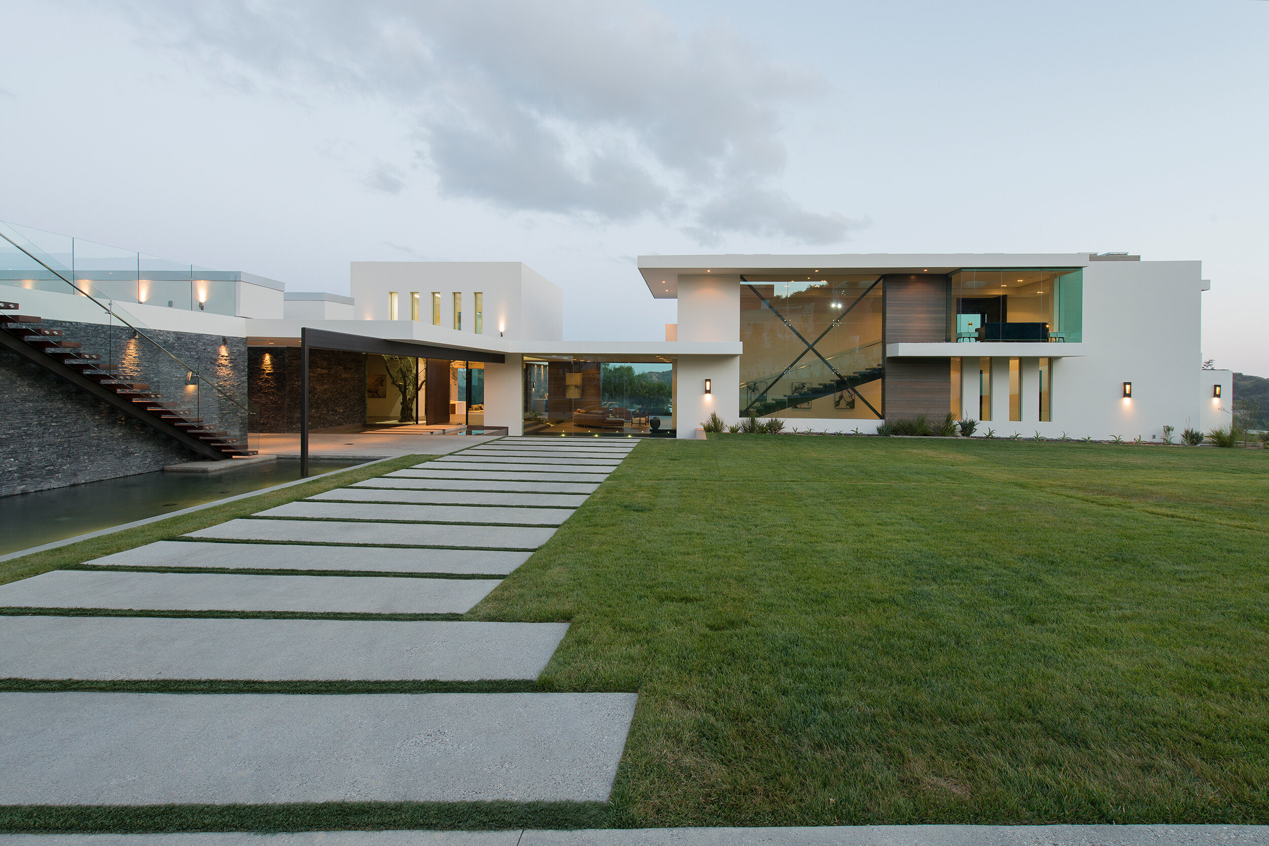 benedict canyon beverly hills custom modern home — whipple russell architects