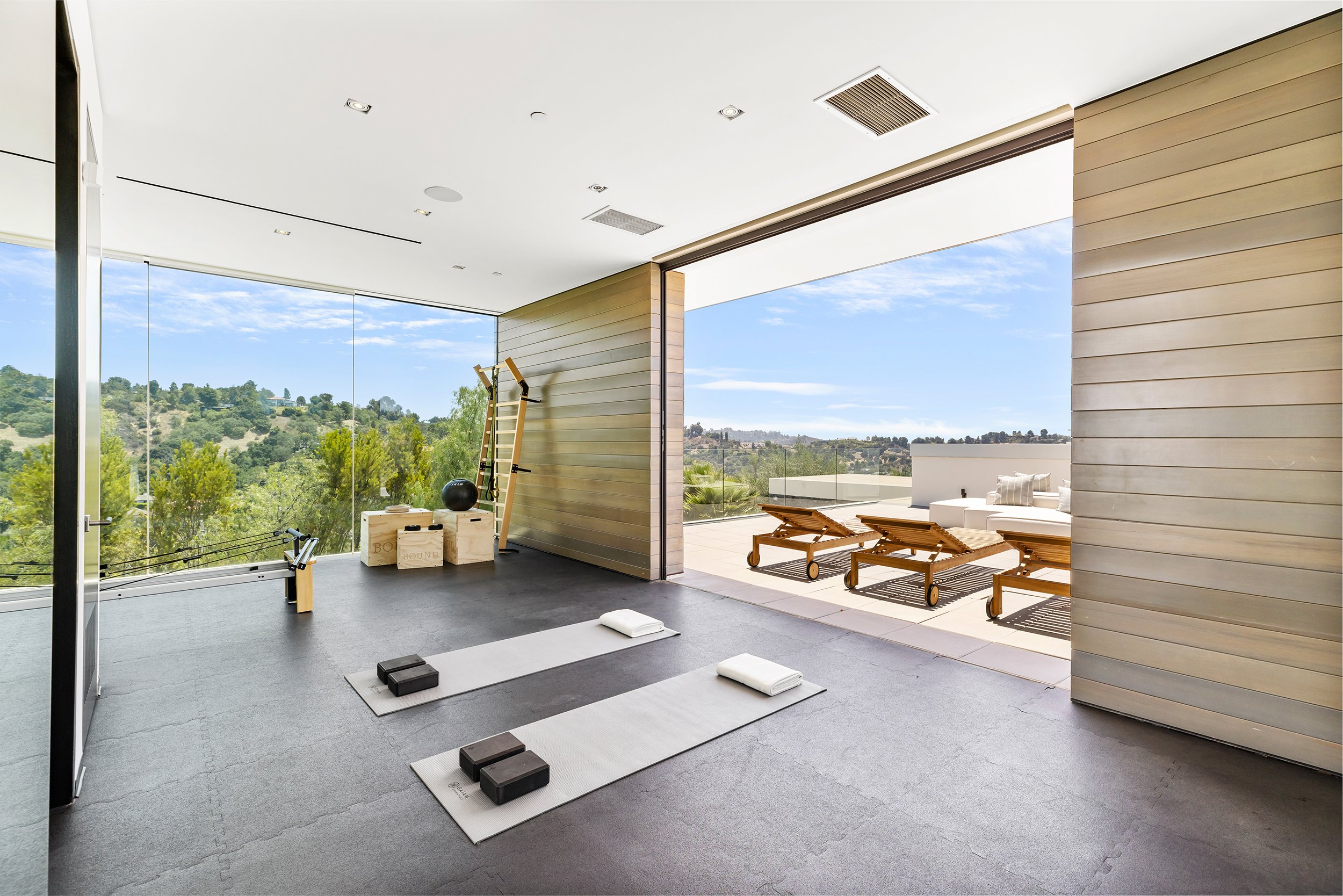 benedict canyon 2023, a modern indoor outdoor luxury resort style home in beverly hills — whipple russell architects