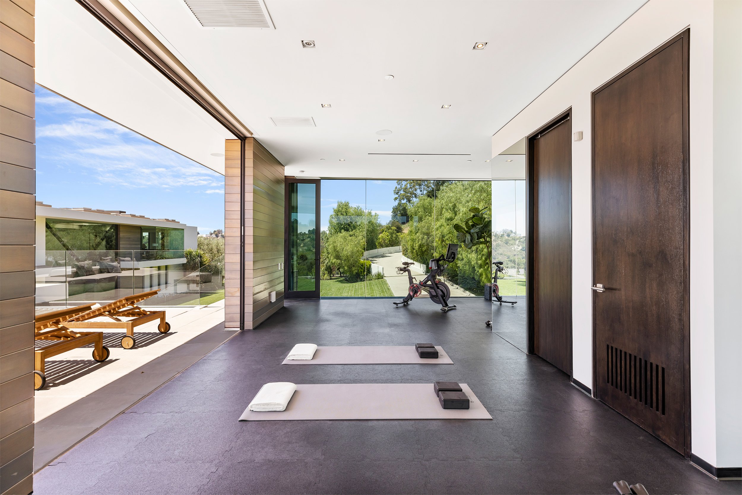 benedict canyon 2023, a modern indoor outdoor luxury resort style home in beverly hills — whipple russell architects