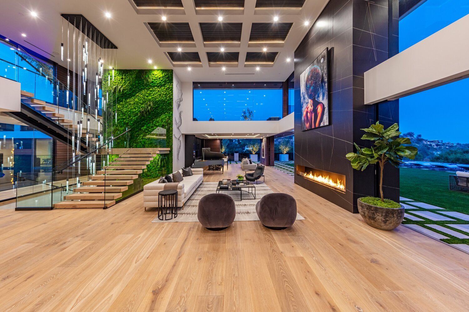 benedict canyon drive, a luxury guest house with views on the site of a Beverly Hills mansion — whipple russell architects