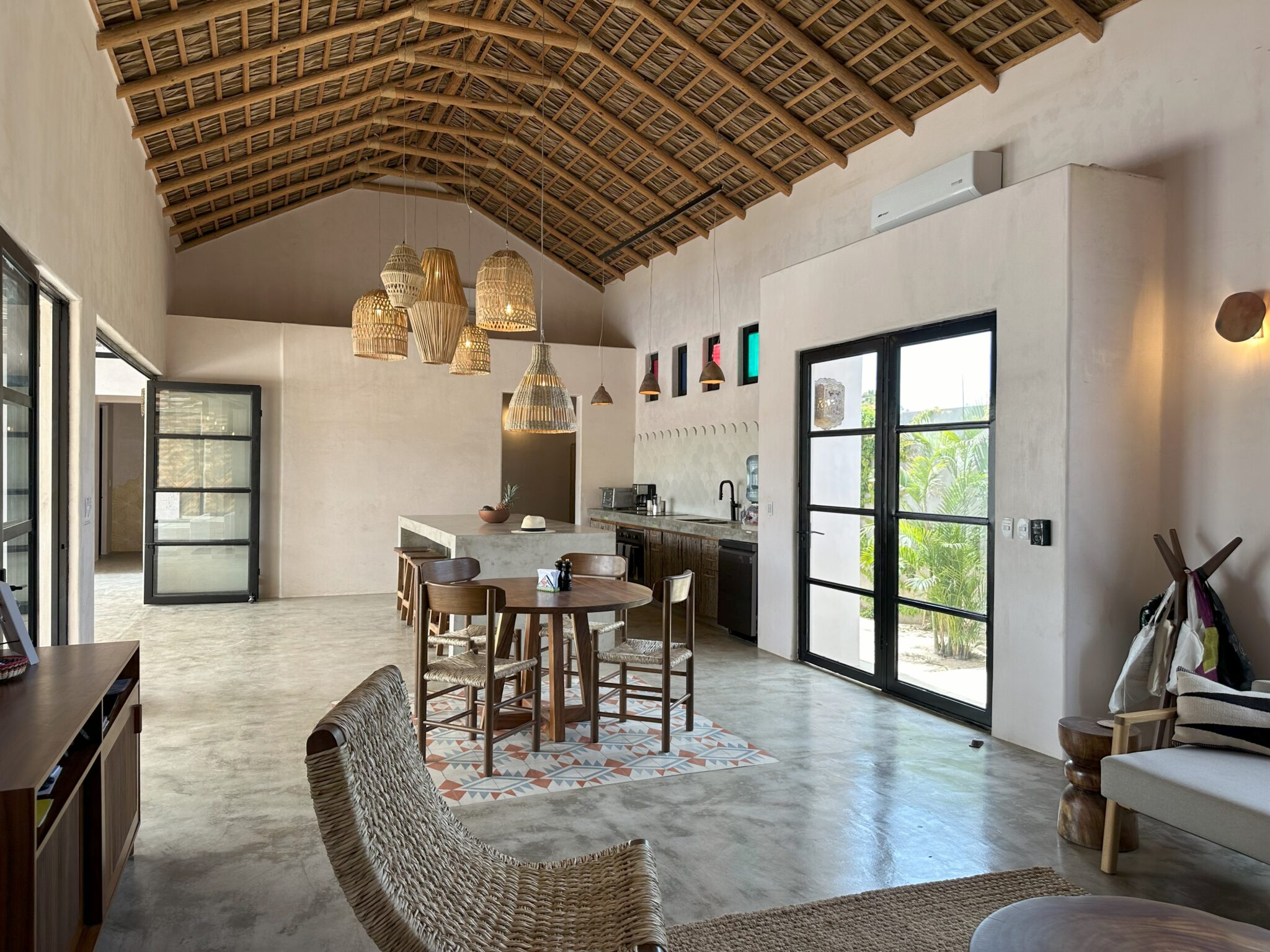 CASA LUNA LLENA — bldg seed architects