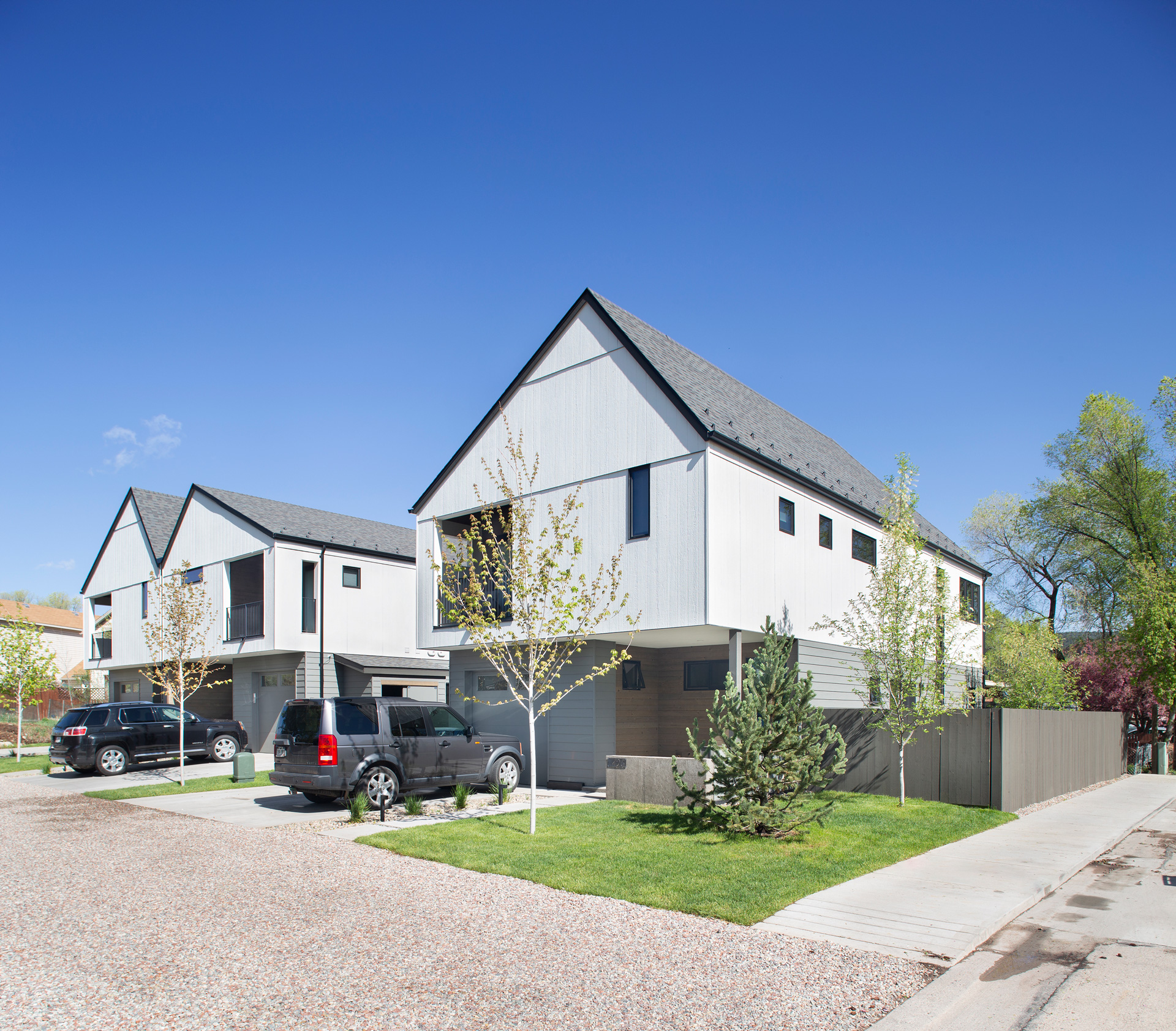 BROTHERS HOUSING — bldg seed architects