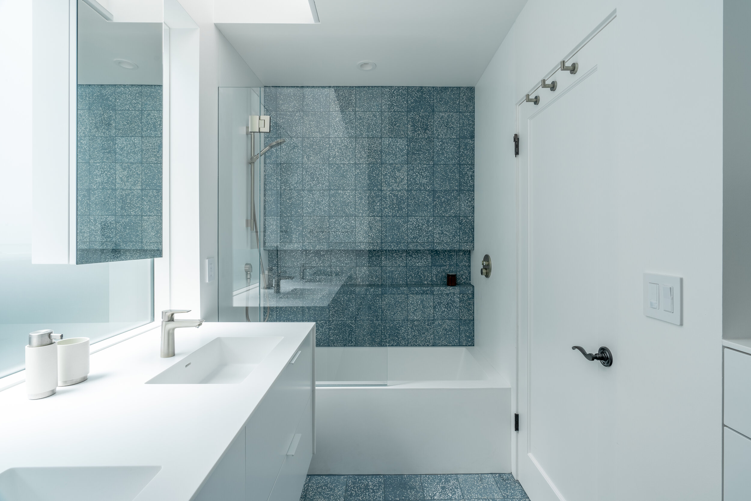 el sereno court residence — building Lab