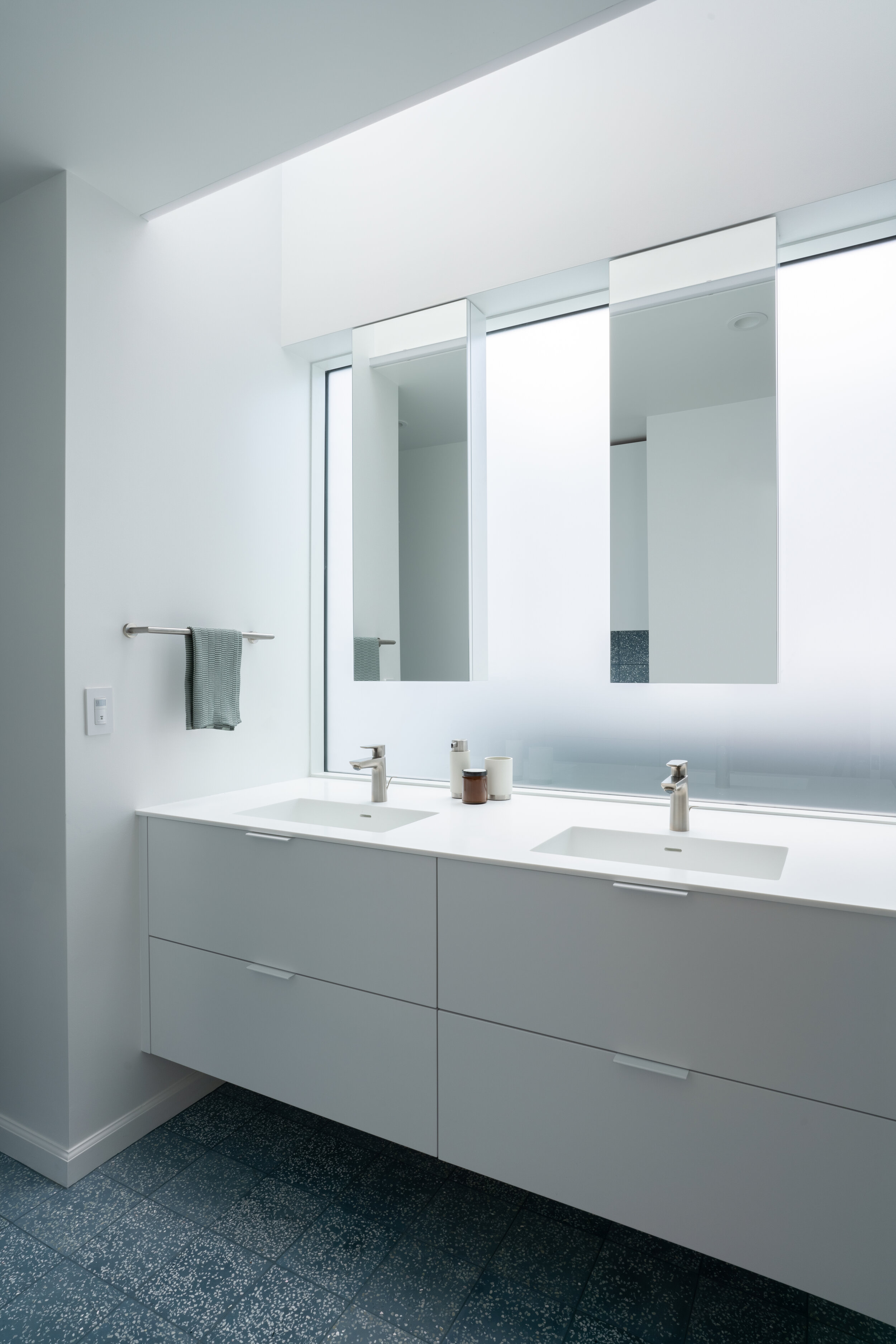 el sereno court residence — building Lab