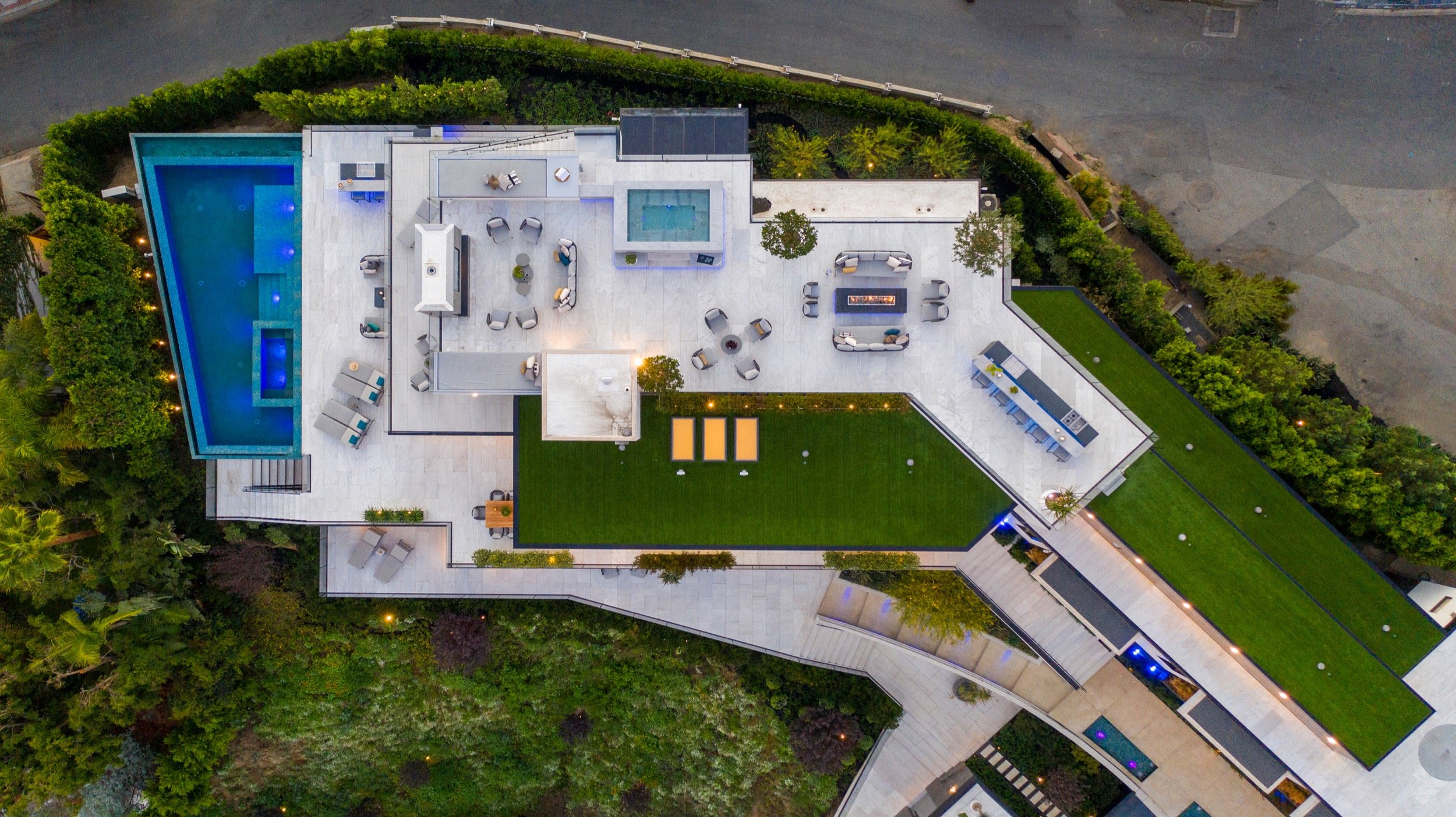 Designing Custom Modern Luxury Homes for Resort Style Living — whipple russell architects