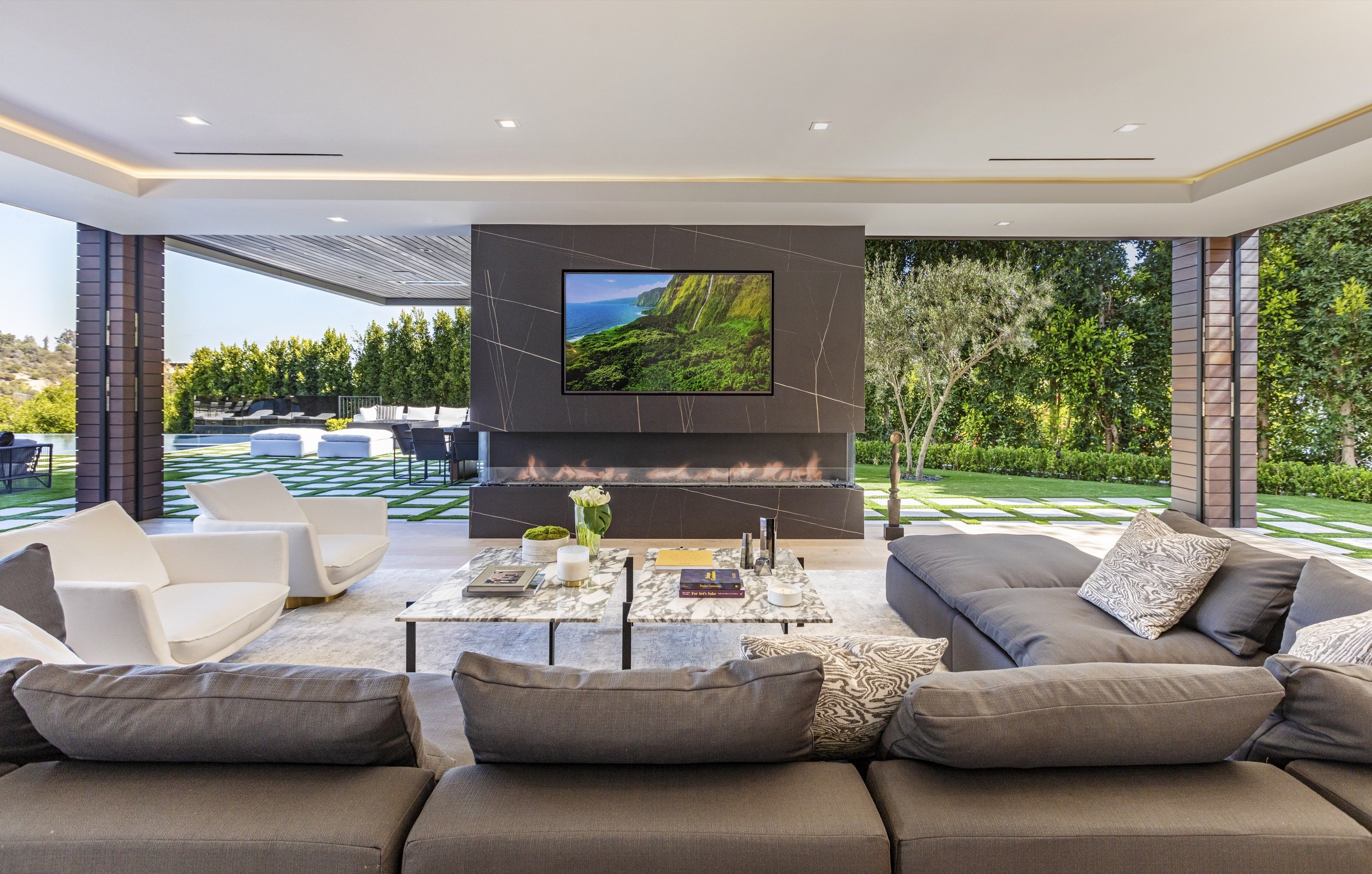 Designing Custom Modern Luxury Homes for Resort Style Living — whipple russell architects