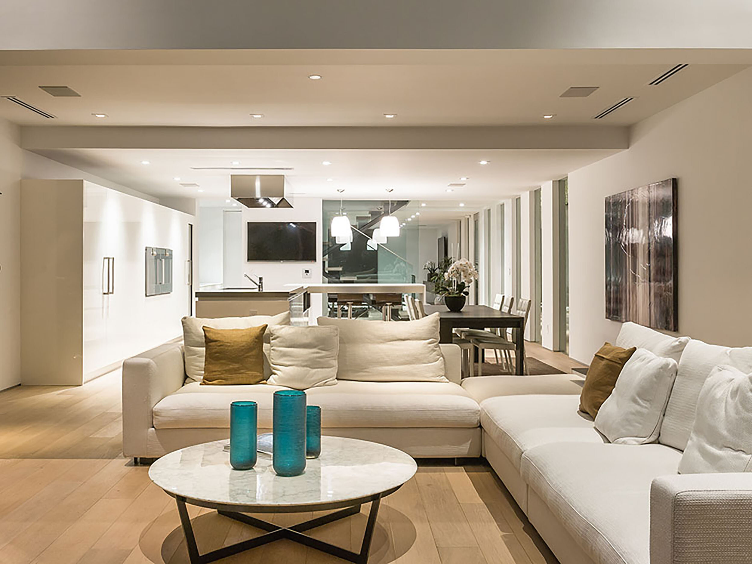 grand view drive, a modern indoor outdoor hollywood hills home with roof deck & expansive views — whipple russell architects