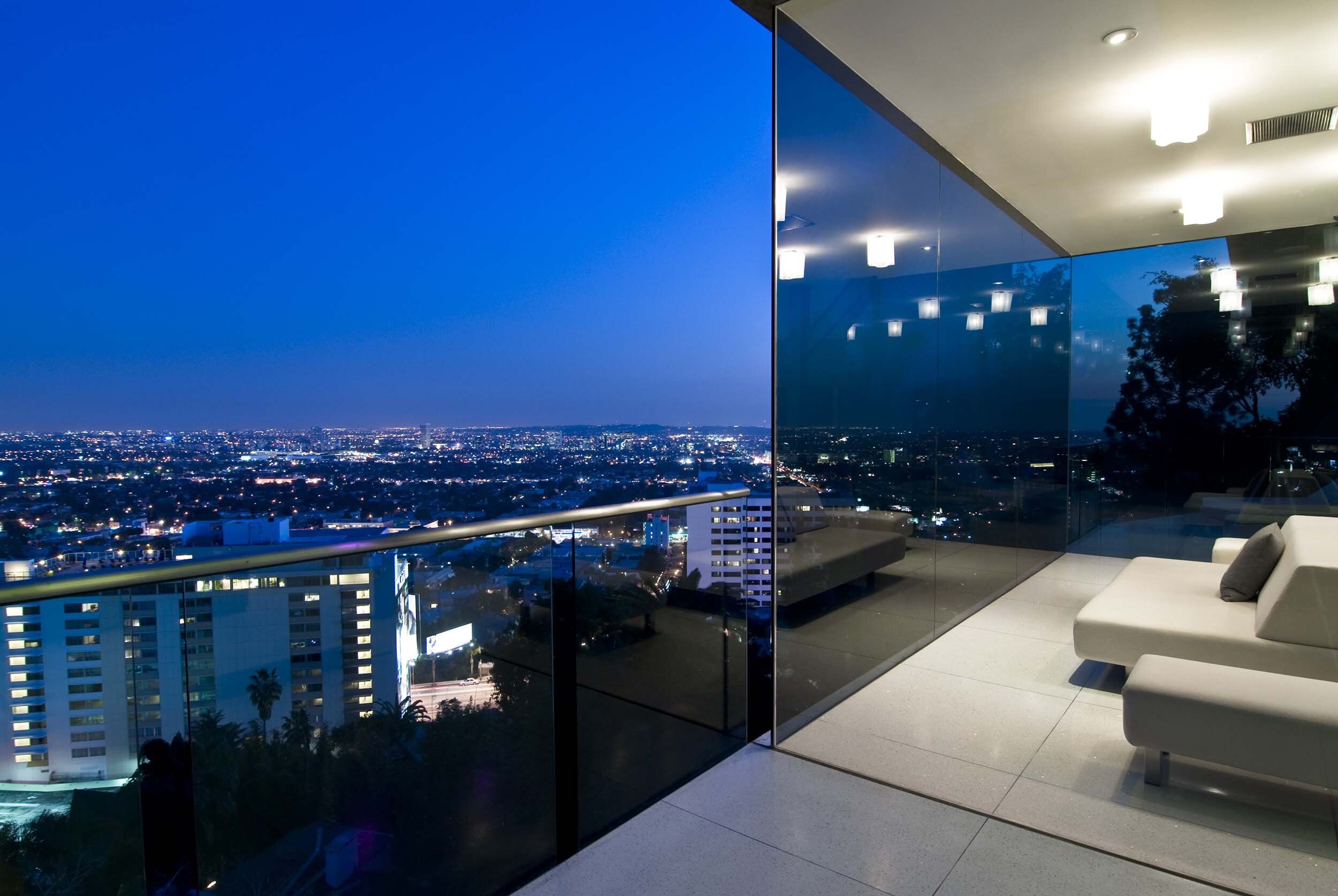 harold way, an ultra modern hollywood hills home with luxury glass walls for panoramic city views — whipple russell architects