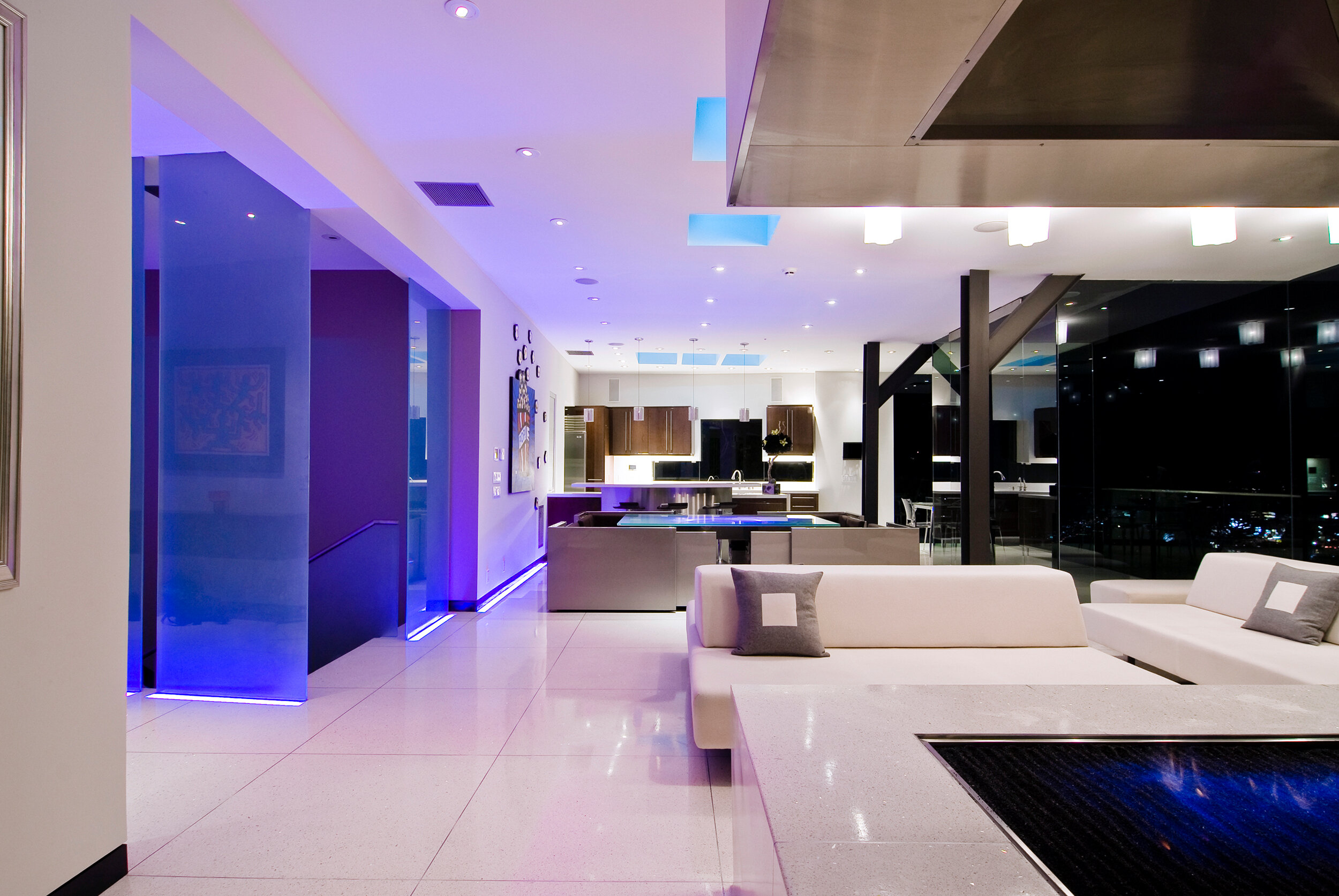 harold way, an ultra modern hollywood hills home with luxury glass walls for panoramic city views — whipple russell architects