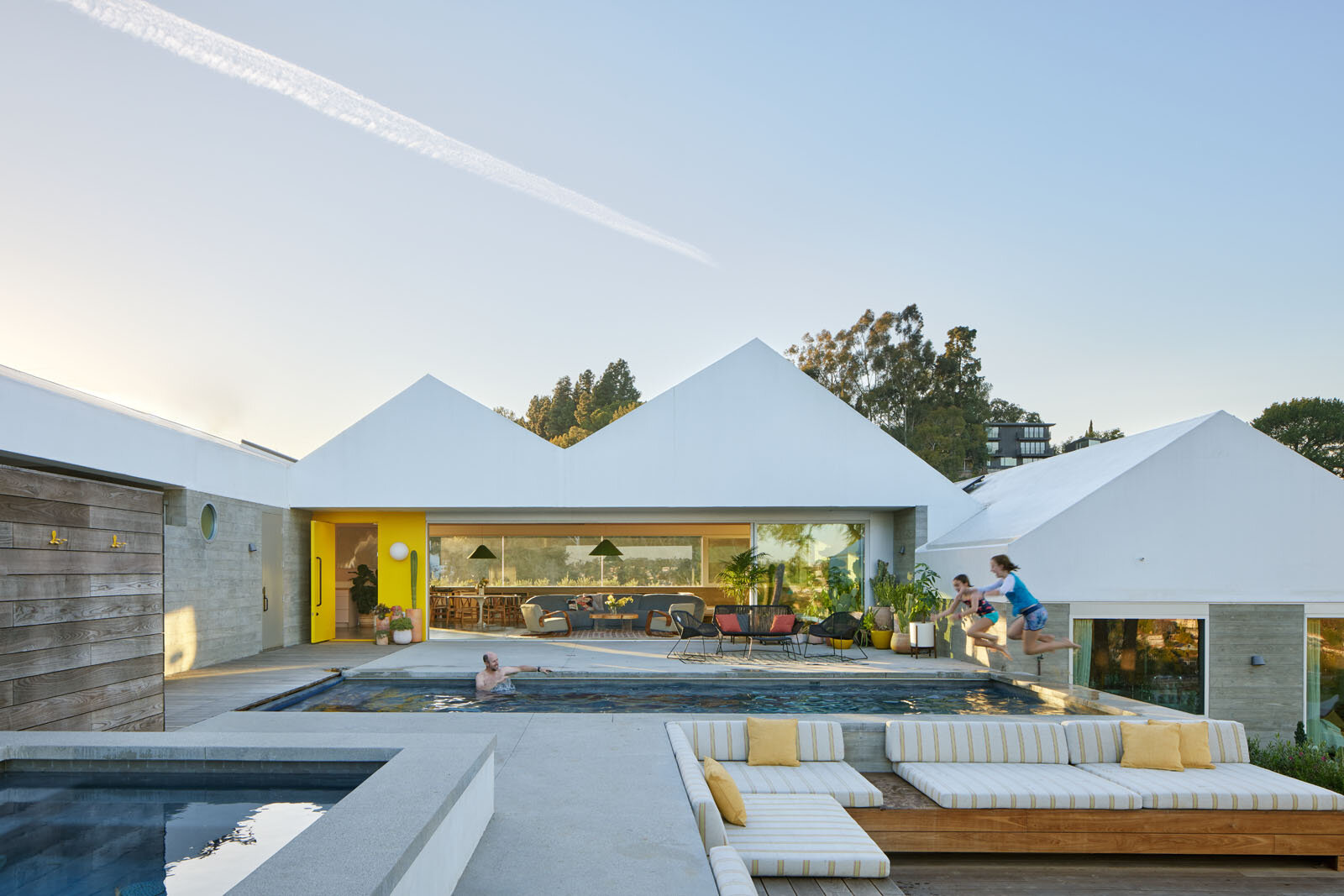 House Stepping Down A Hill — BESTOR ARCHITECTURE
