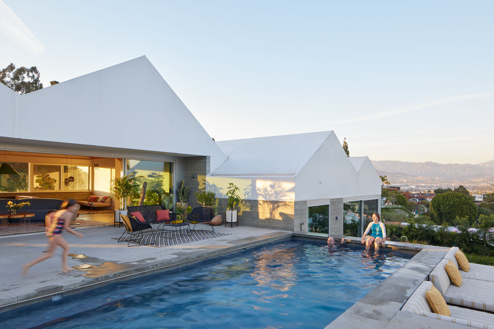 House Stepping Down A Hill — BESTOR ARCHITECTURE