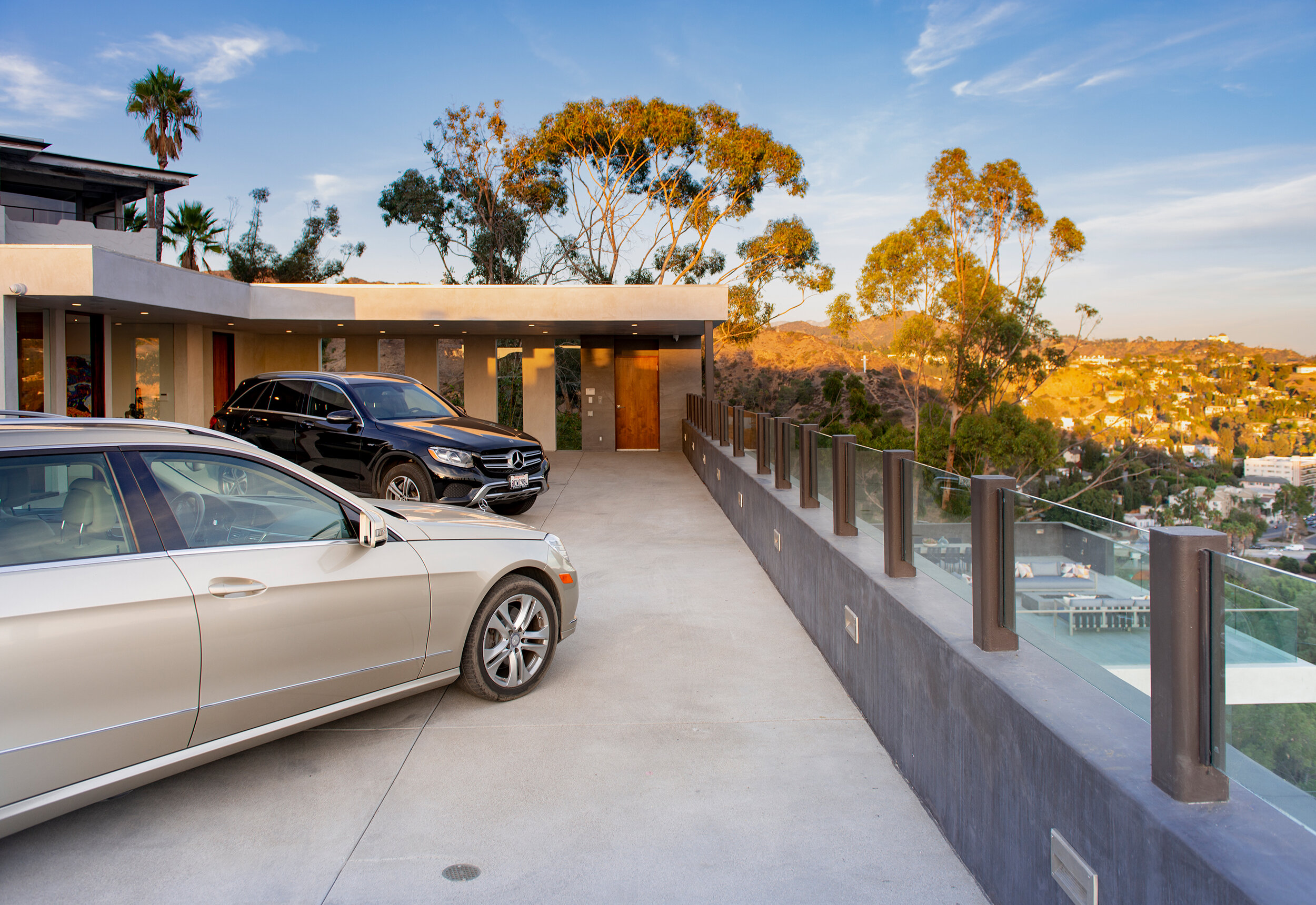 los tilos, a modern terraced hollywood hills home with luxury jetliner views — whipple russell architects