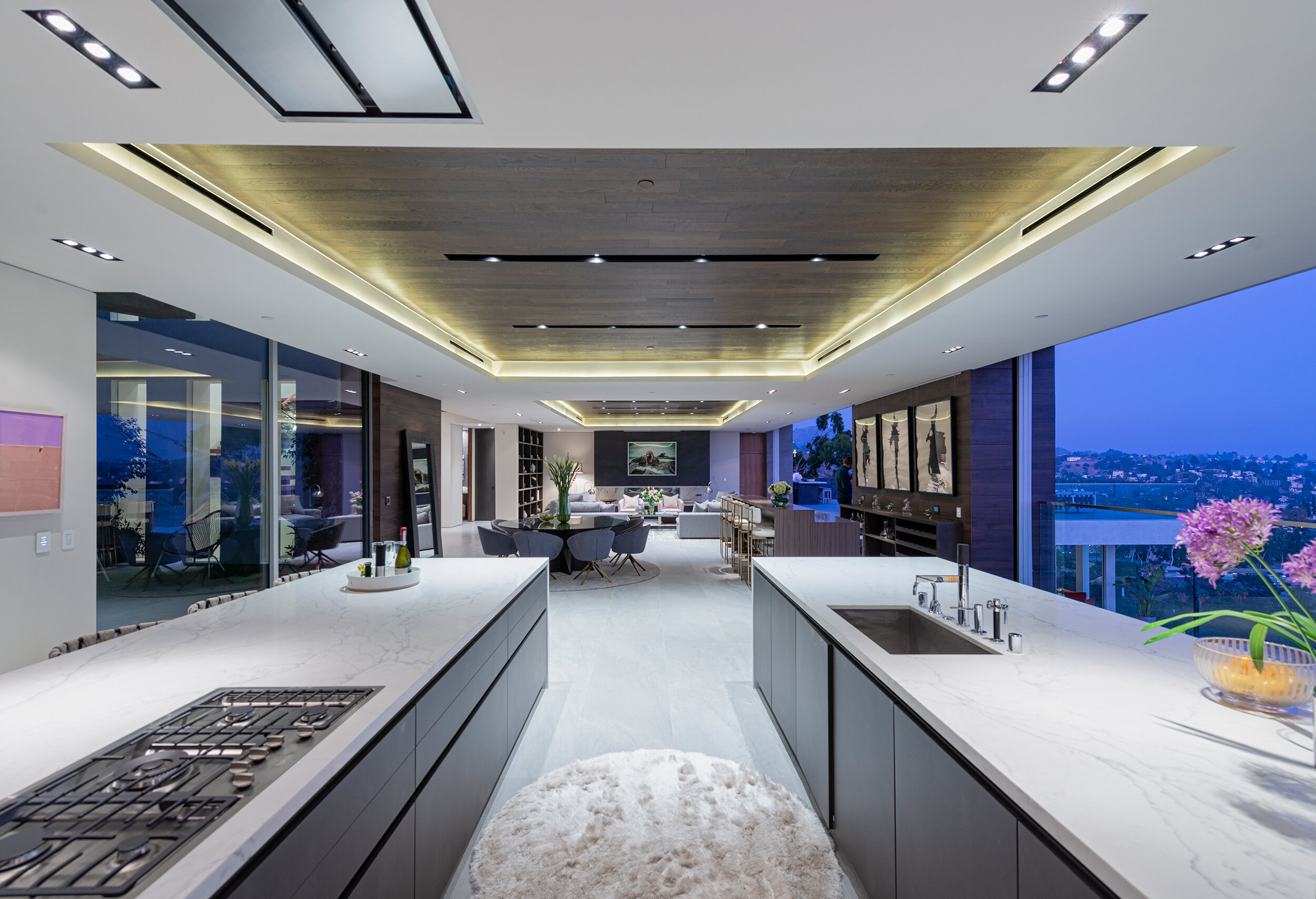 los tilos, a modern terraced hollywood hills home with luxury jetliner views — whipple russell architects