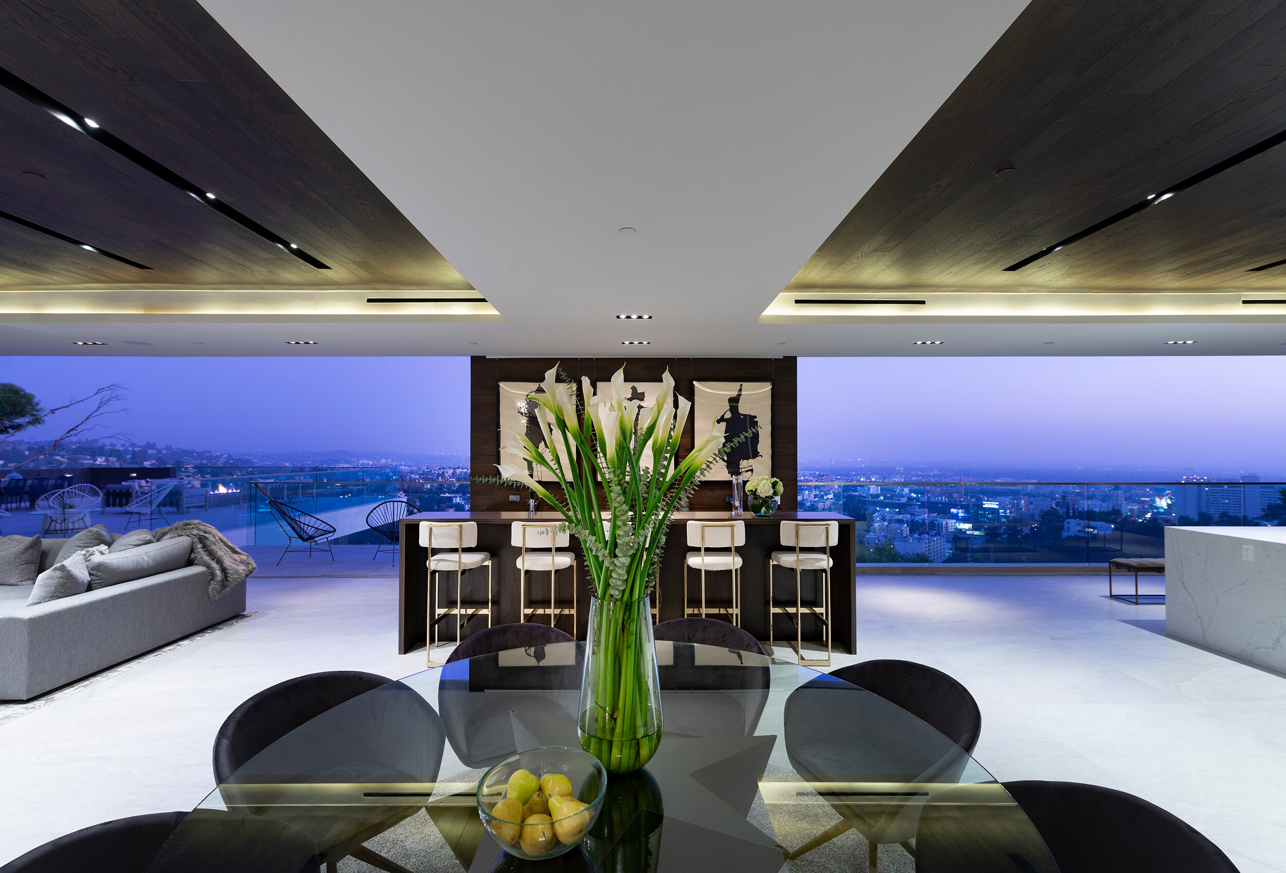 los tilos, a modern terraced hollywood hills home with luxury jetliner views — whipple russell architects