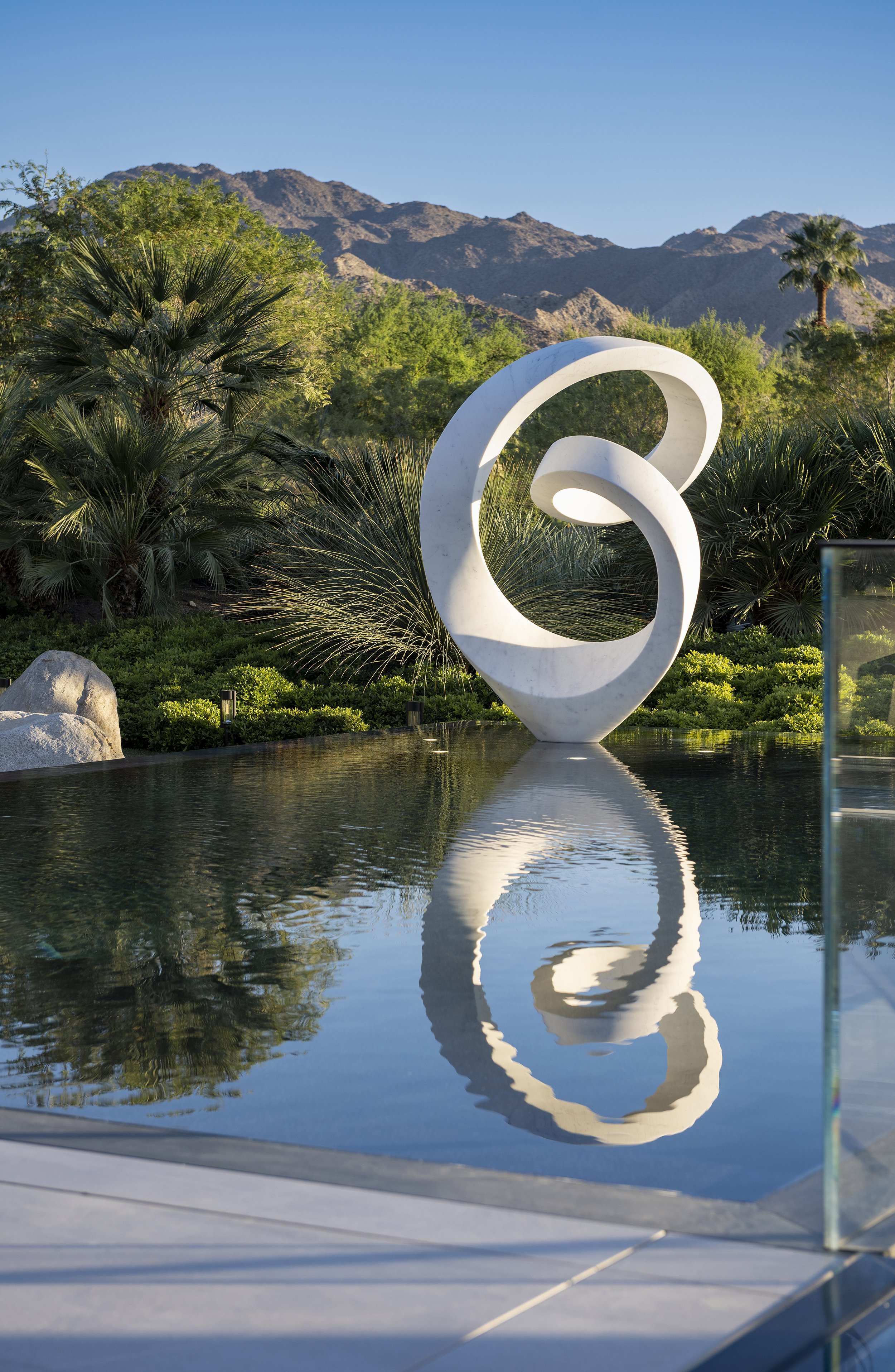 serenity, a luxury modern california desert home in indian wells — whipple russell architects