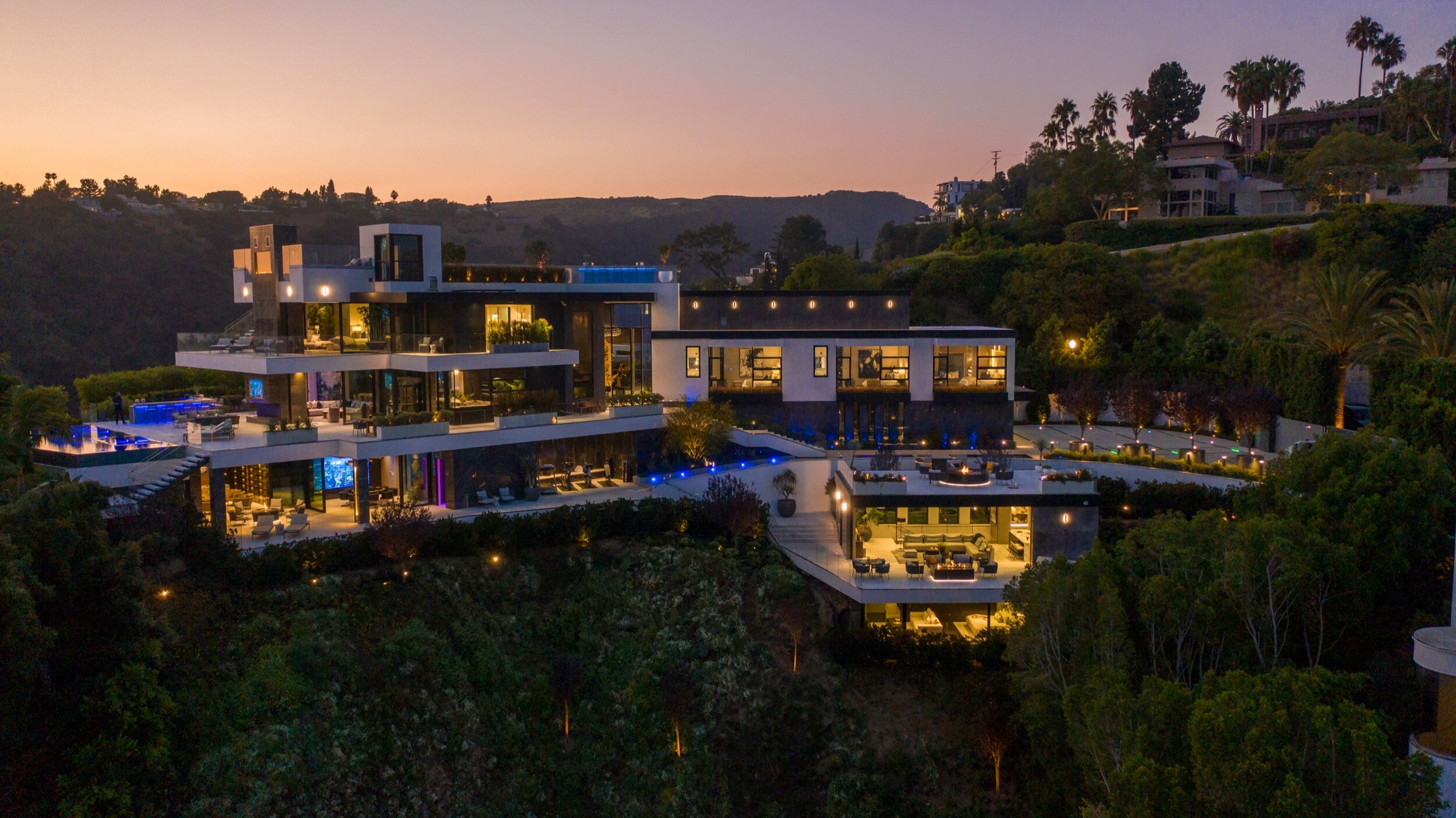 summitridge drive, a luxury hilltop estate in beverly hills with rooftop spa & guest house — whipple russell architects