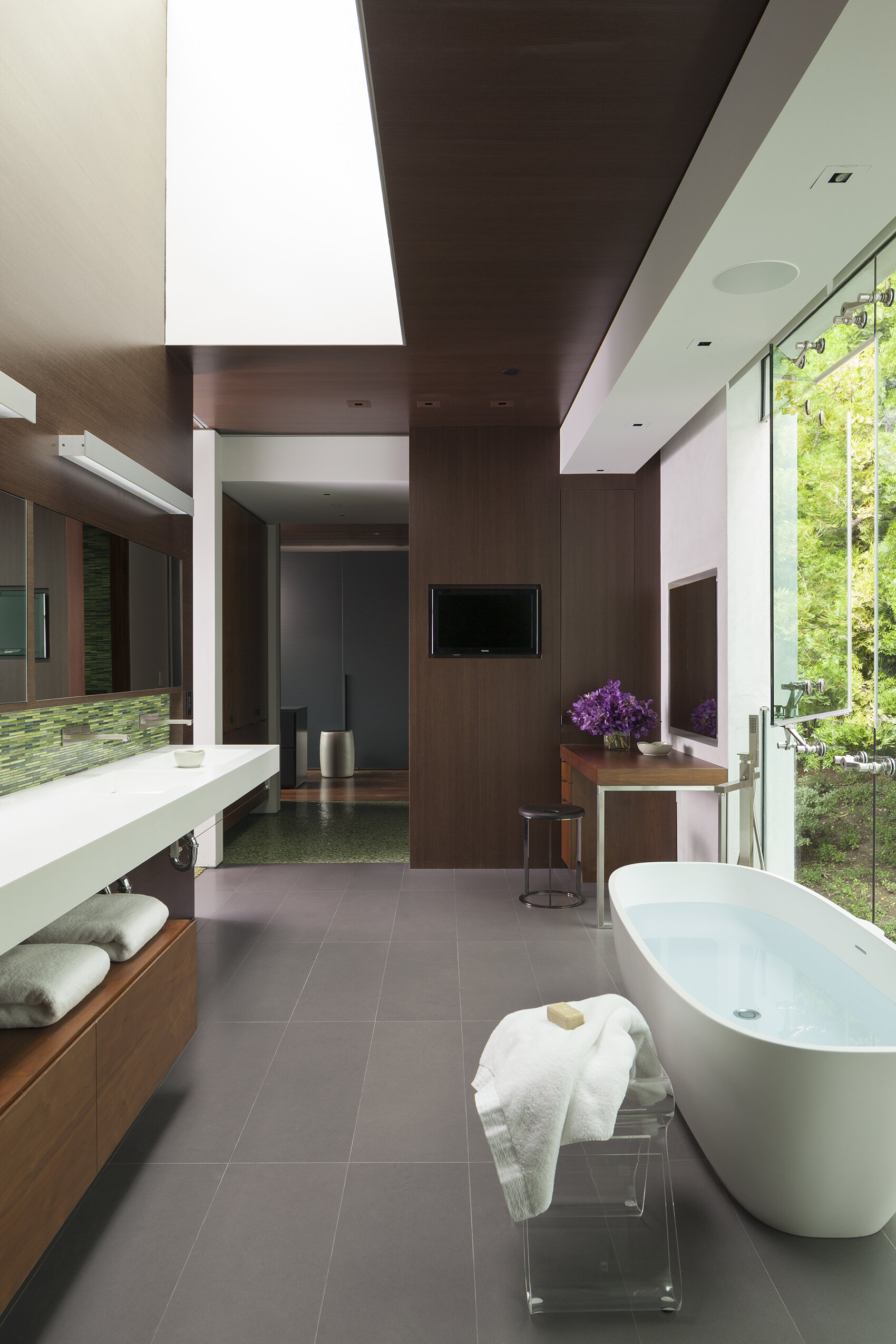 summit house, a sustainable beverly hills luxury home with modern glass wall open volume design — whipple russell architects