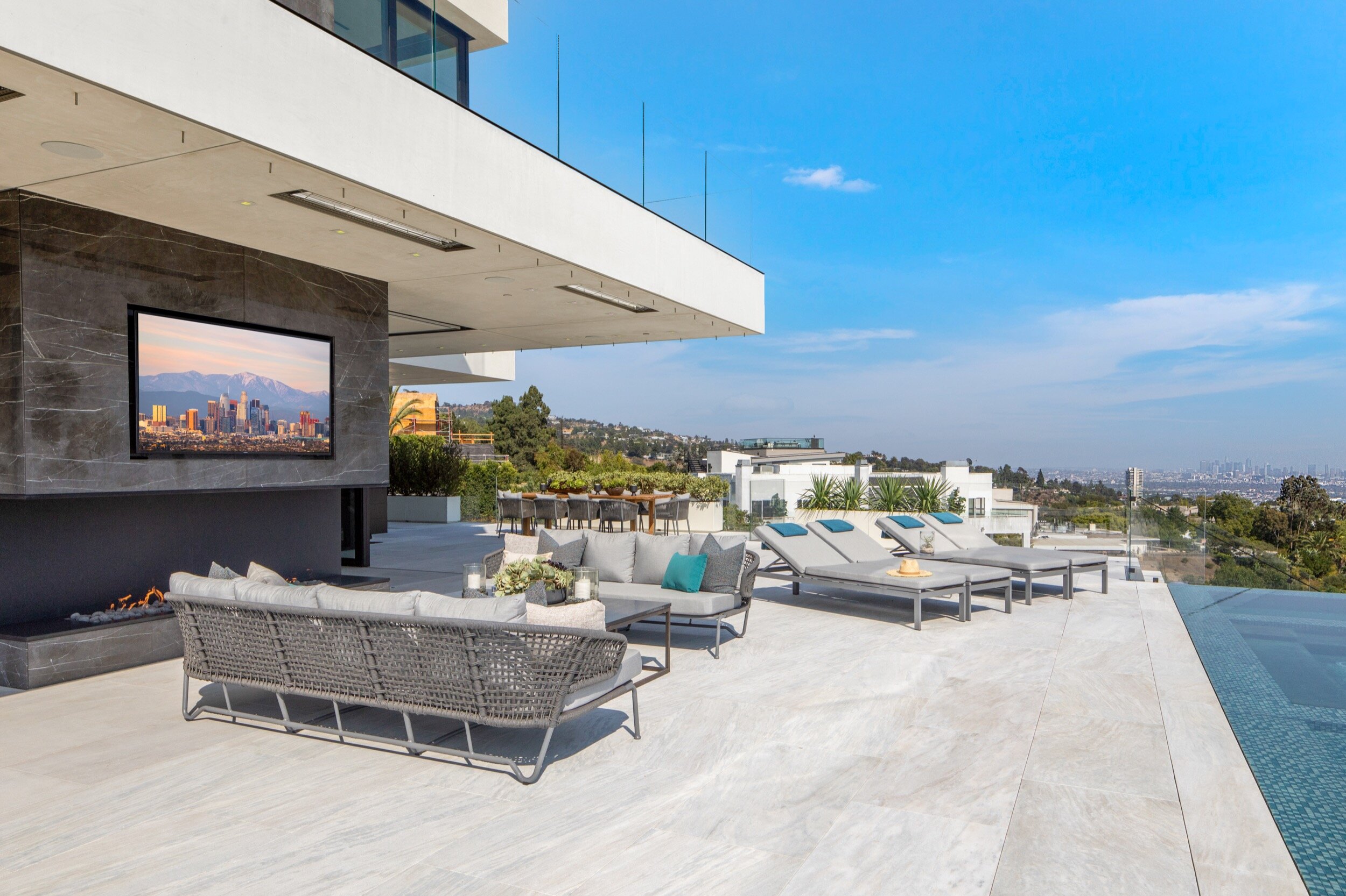 summitridge drive, a luxury hilltop estate in beverly hills with rooftop spa & guest house — whipple russell architects