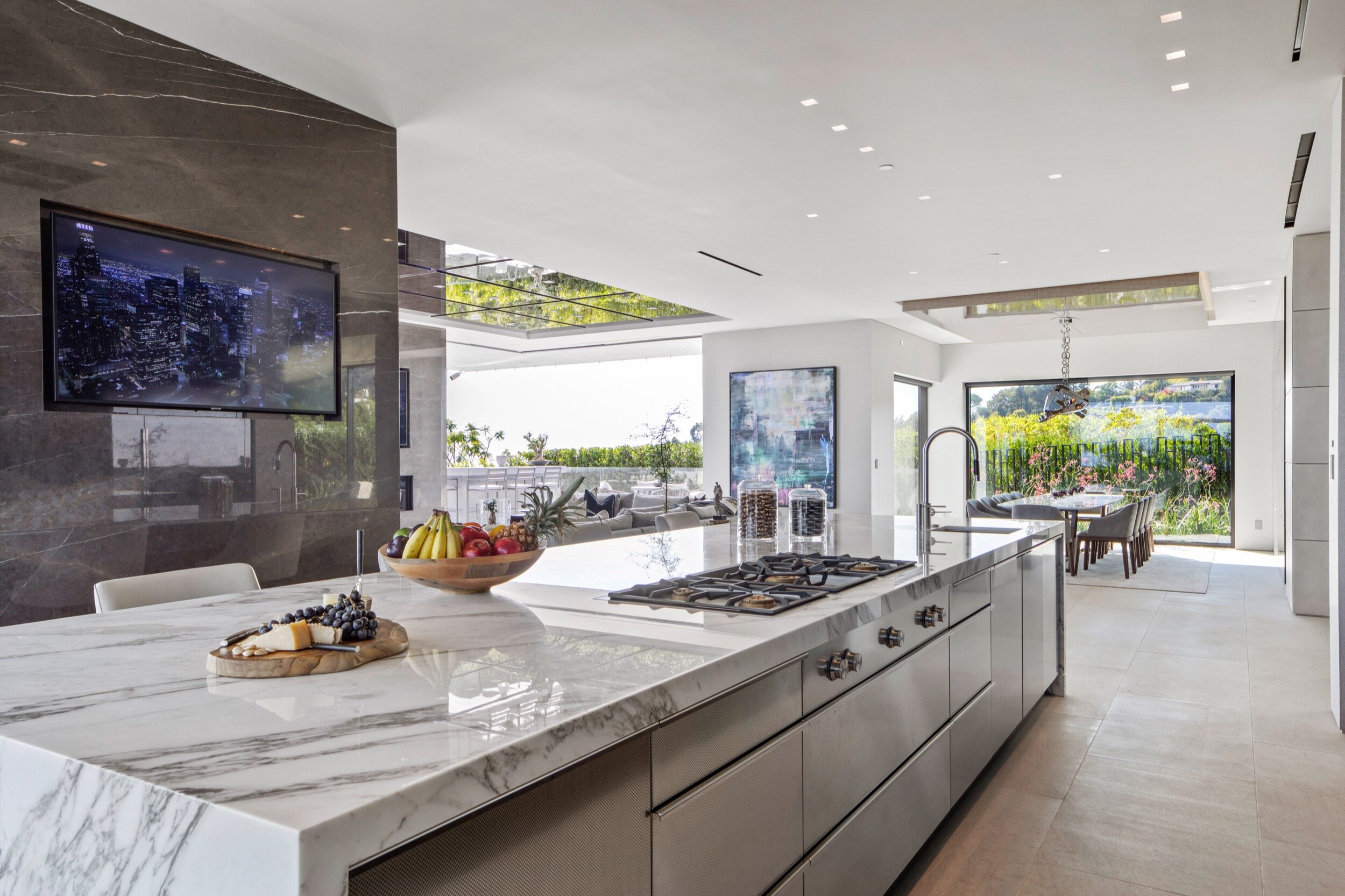 summitridge drive, a luxury hilltop estate in beverly hills with rooftop spa & guest house — whipple russell architects