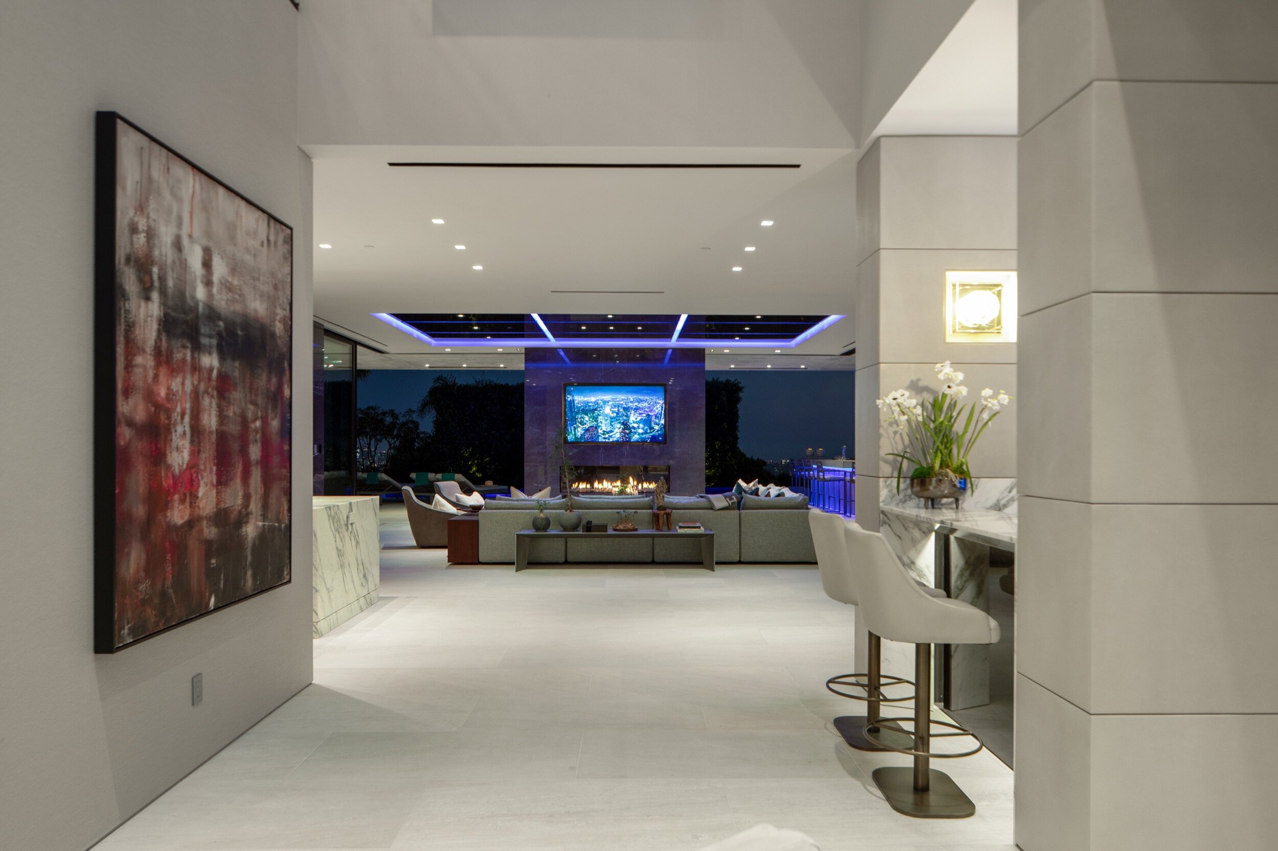 summitridge drive, a luxury hilltop estate in beverly hills with rooftop spa & guest house — whipple russell architects