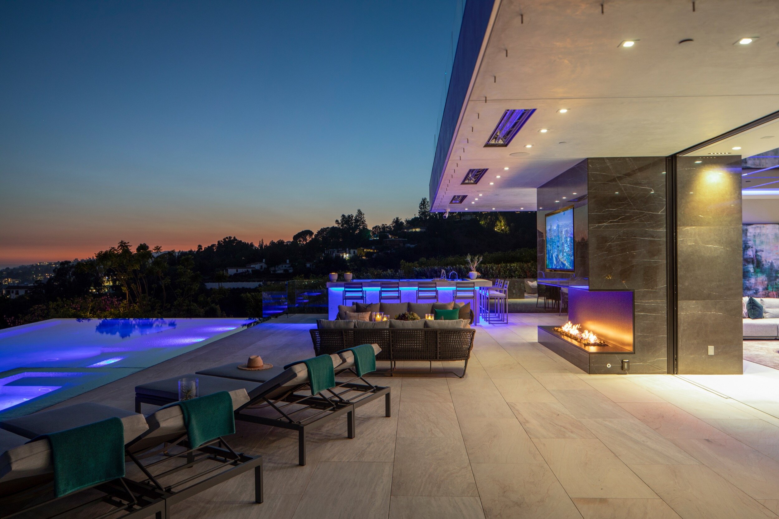 summitridge drive, a luxury hilltop estate in beverly hills with rooftop spa & guest house — whipple russell architects