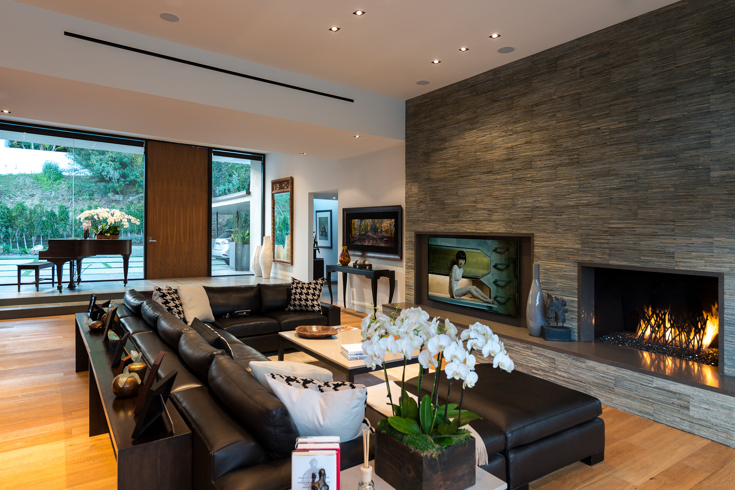 wallace ridge, a modern beverly hills home with rooftop lounge, central pool & music studio — whipple russell architects